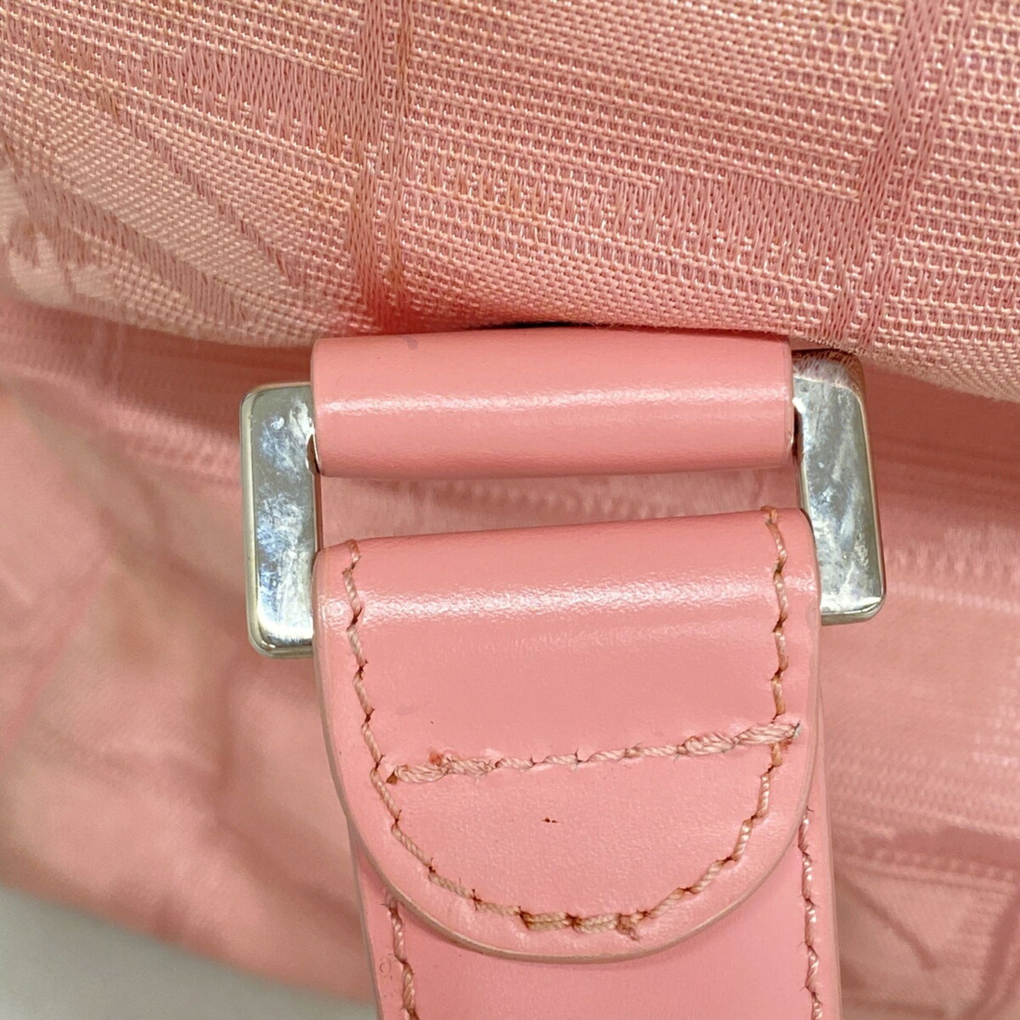 Nylon Handbag (Pre-Owned) - Chanel - Modalova