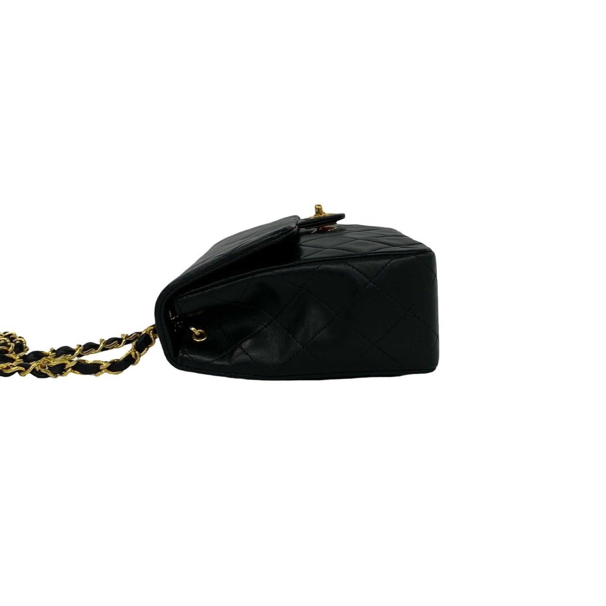 Leather Shoulder Bag (Pre-Owned) - Chanel - Modalova