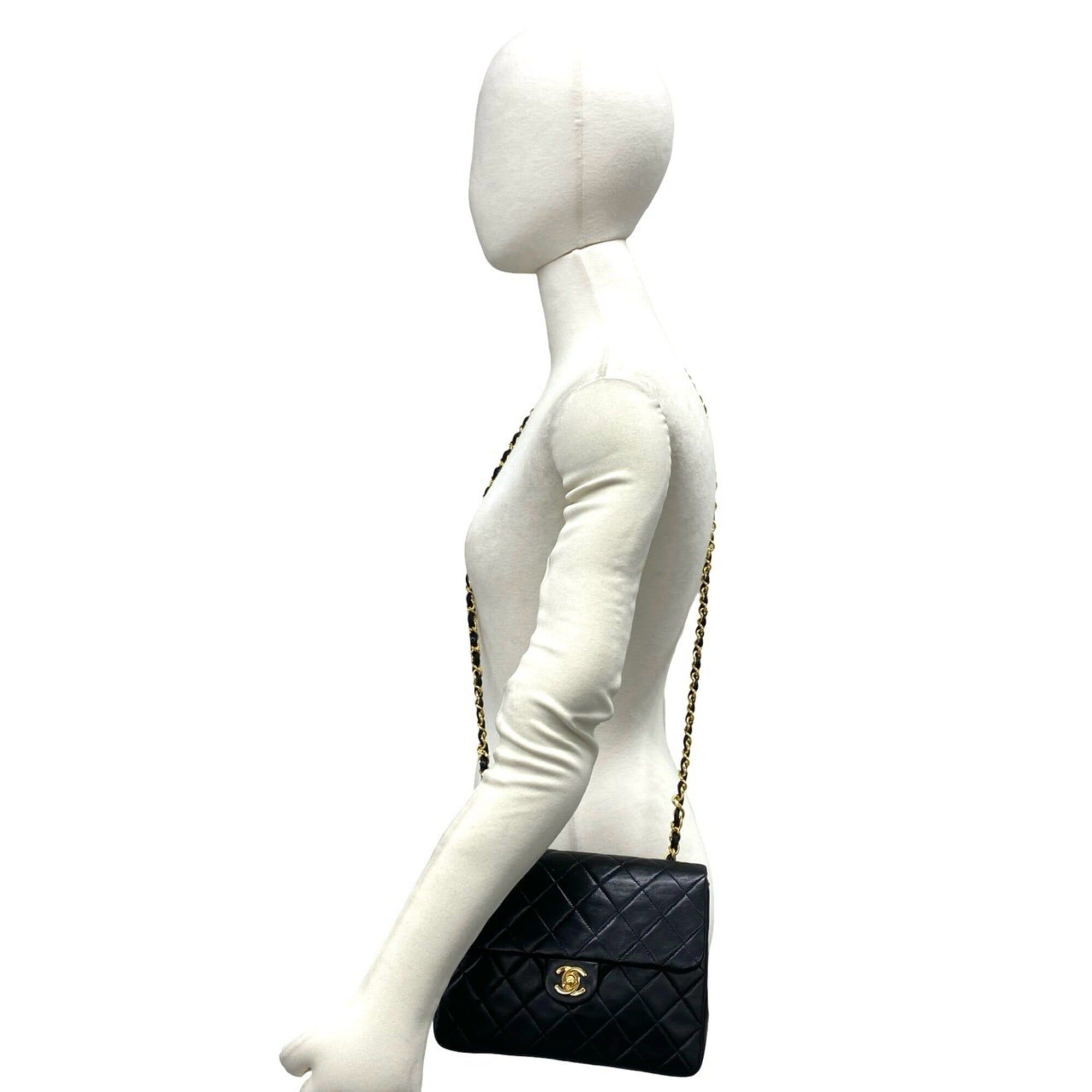 Leather Shoulder Bag (Pre-Owned) - Chanel - Modalova