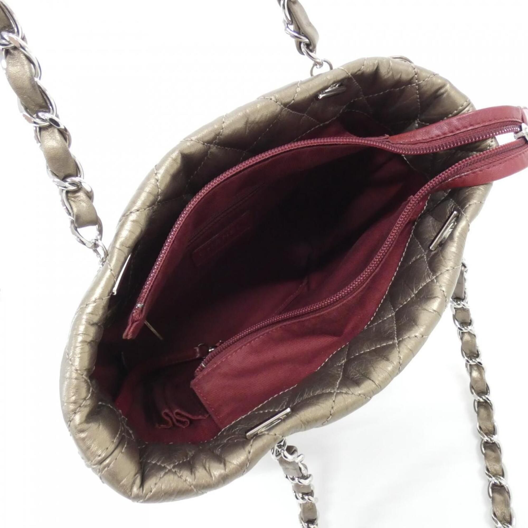 Leather Shoulder Bag (Pre-Owned) - Chanel - Modalova