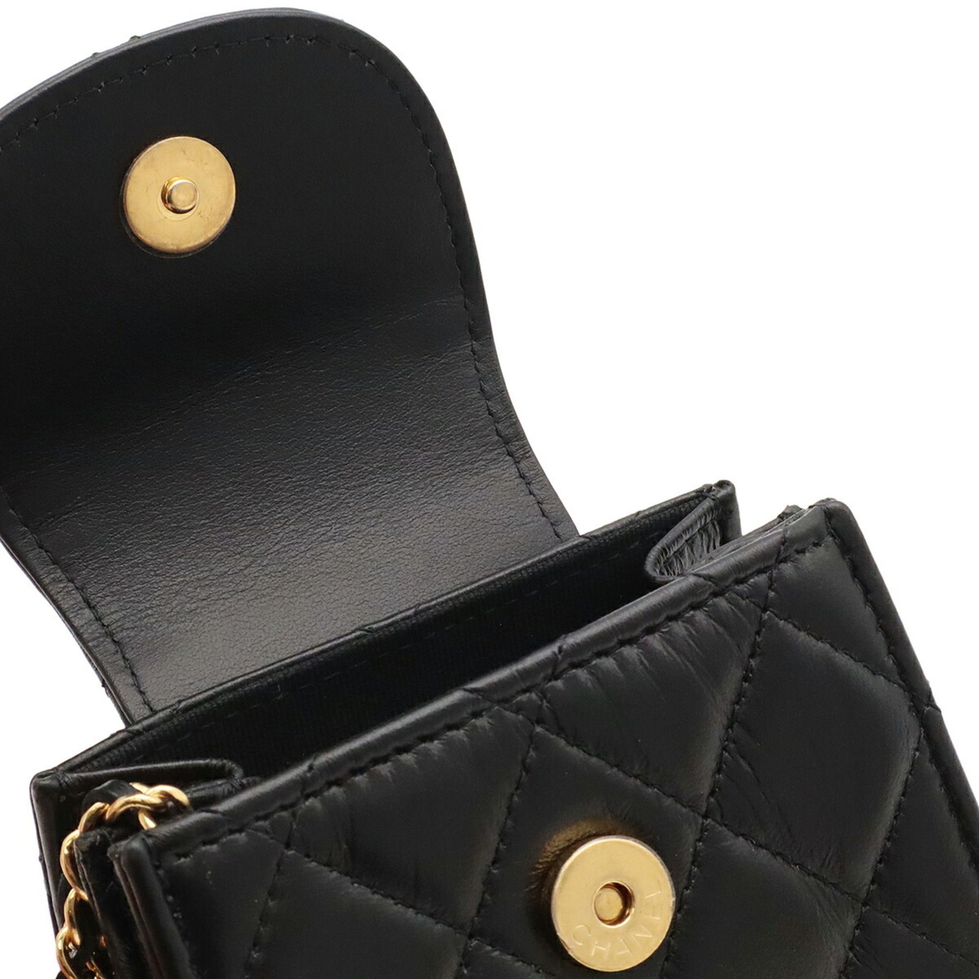 Matelasse Leather Pochette Shoulder Bag (Pre-Owned) - Chanel - Modalova