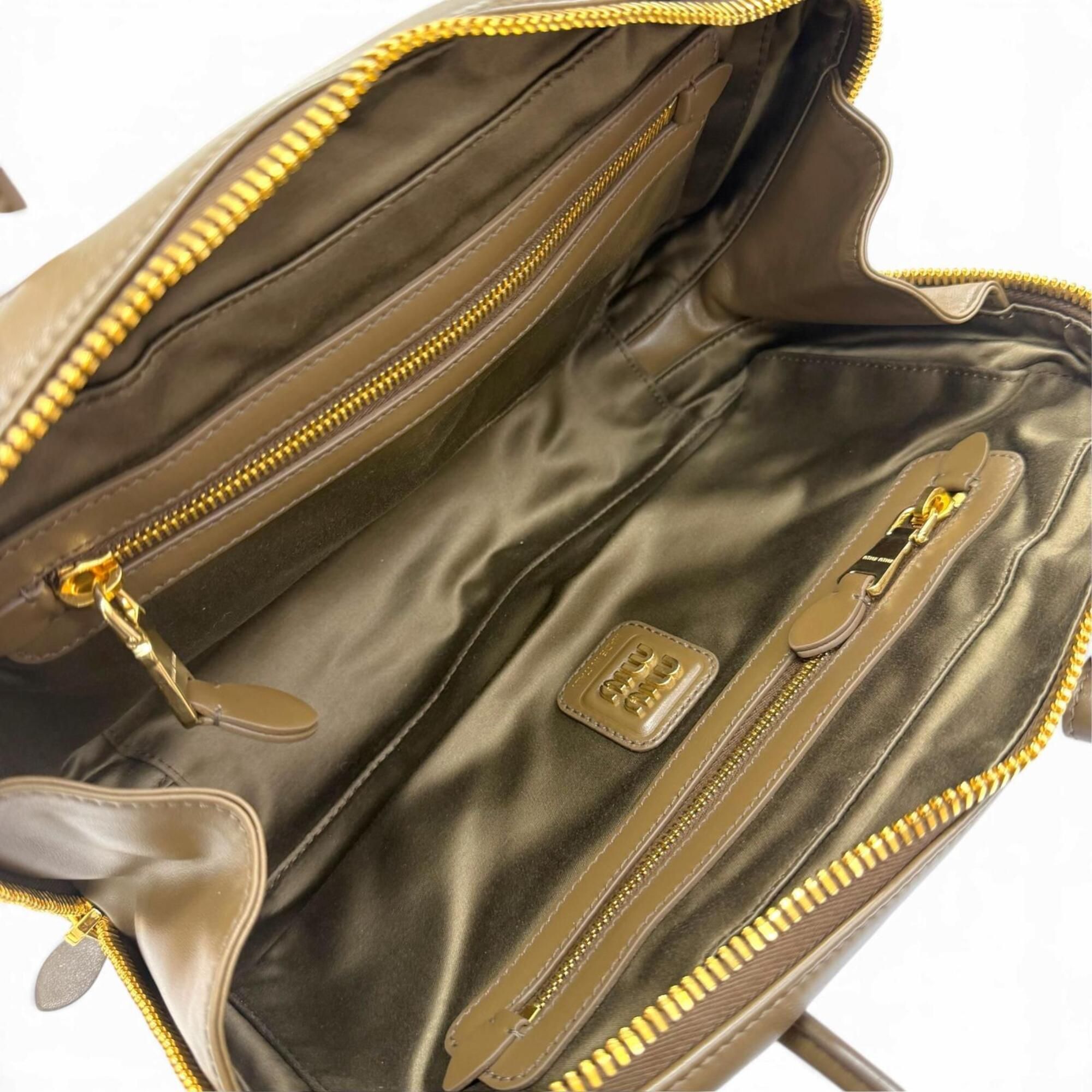 Leather Handbag (Pre-Owned) - Miu Miu - Modalova