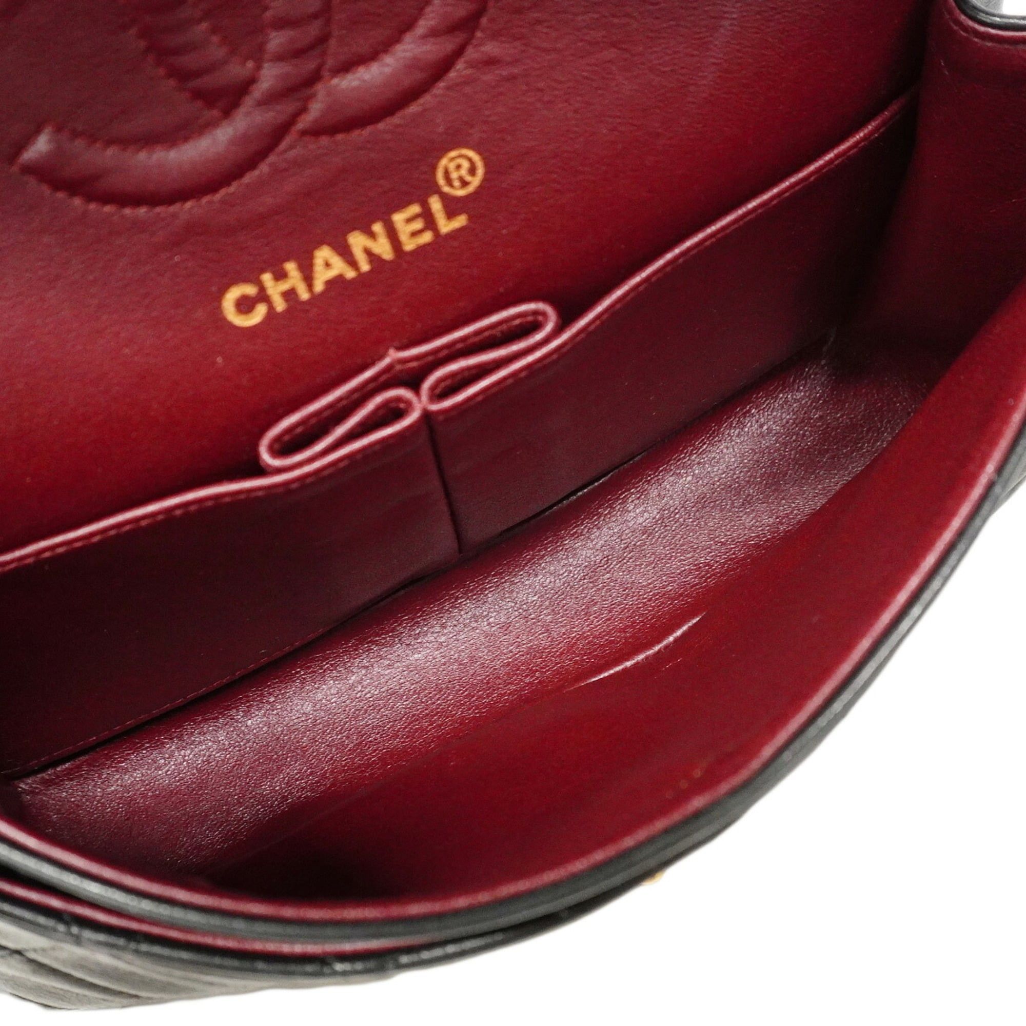 Leather Shoulder Bag (Pre-Owned) - Chanel - Modalova