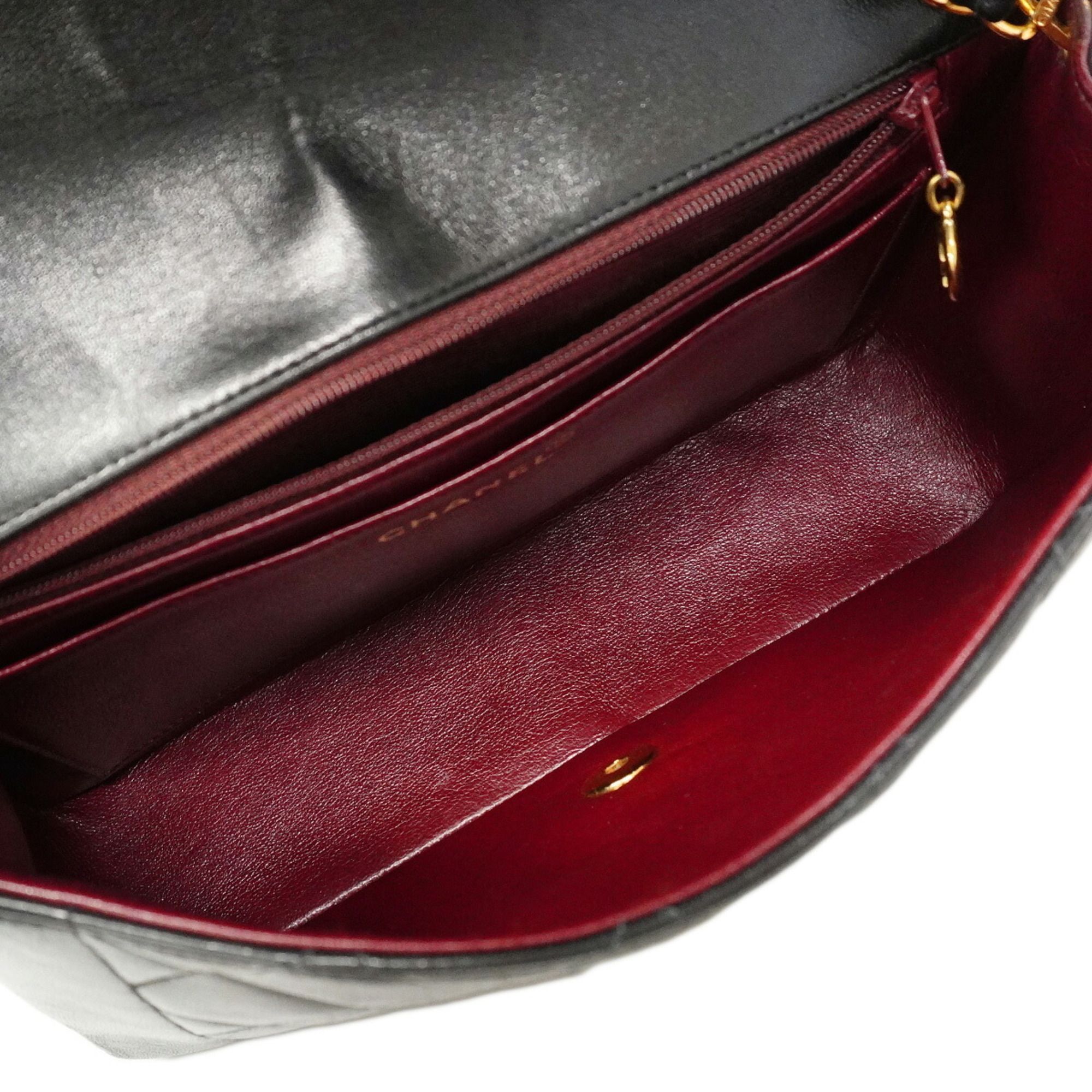 Leather Shoulder Bag (Pre-Owned) - Chanel - Modalova