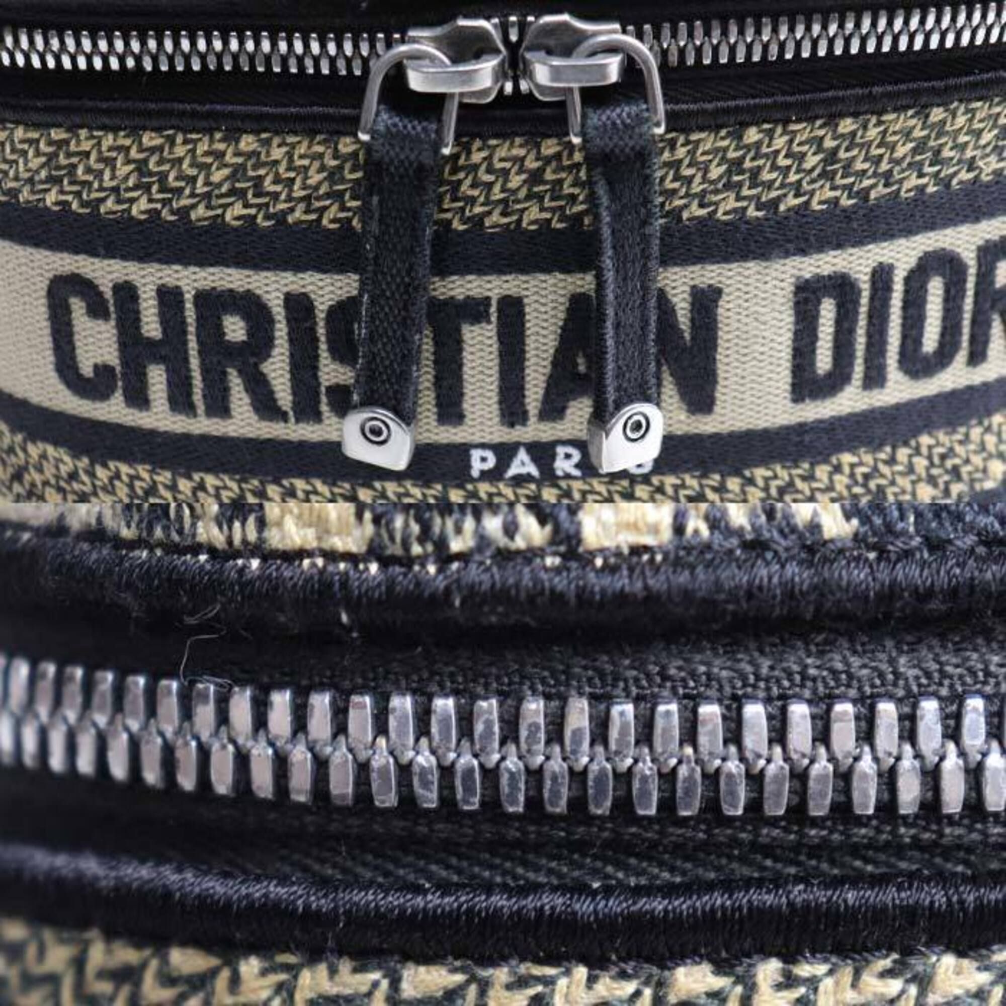 Canvas Shoulder Bag (Pre-Owned) - Christian Dior - Modalova