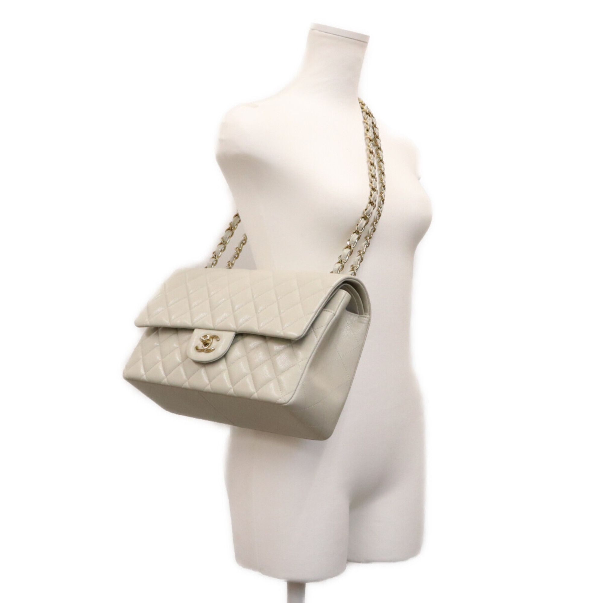Grained Calfskin Shoulder Bag (Pre-Owned) - Chanel - Modalova