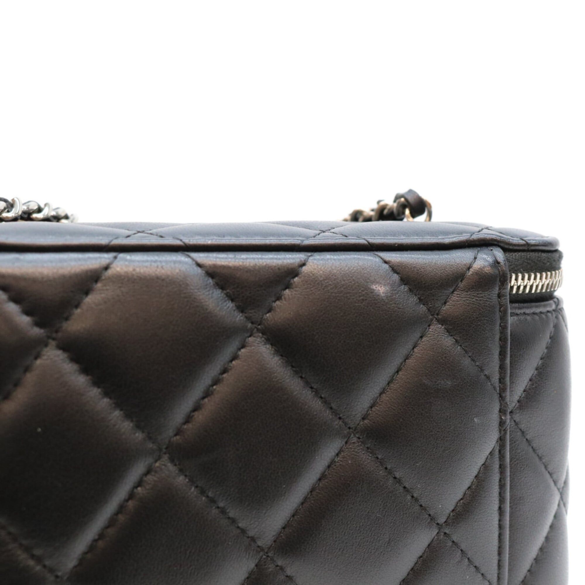 Leather Shoulder Bag (Pre-Owned) - Chanel - Modalova