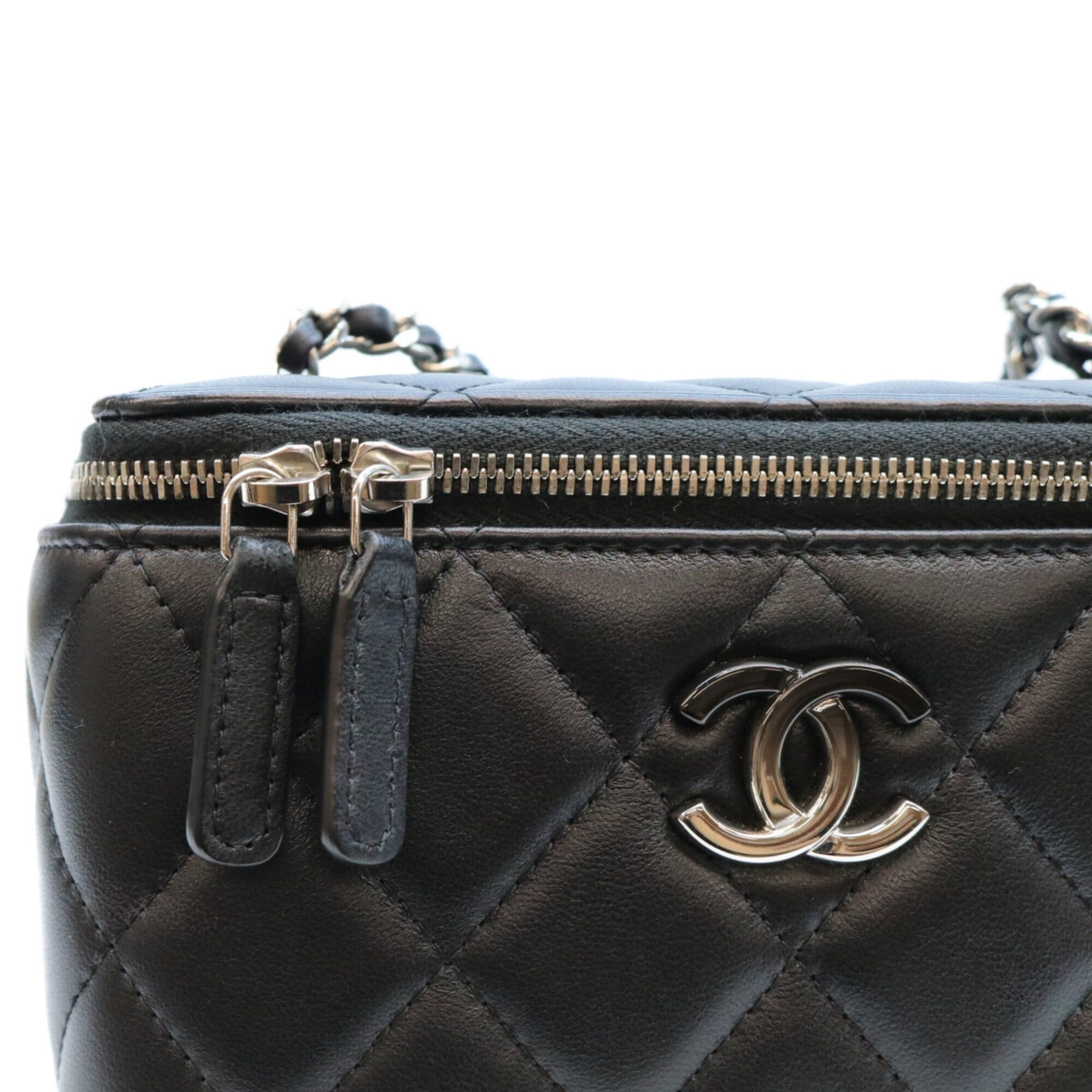Leather Shoulder Bag (Pre-Owned) - Chanel - Modalova