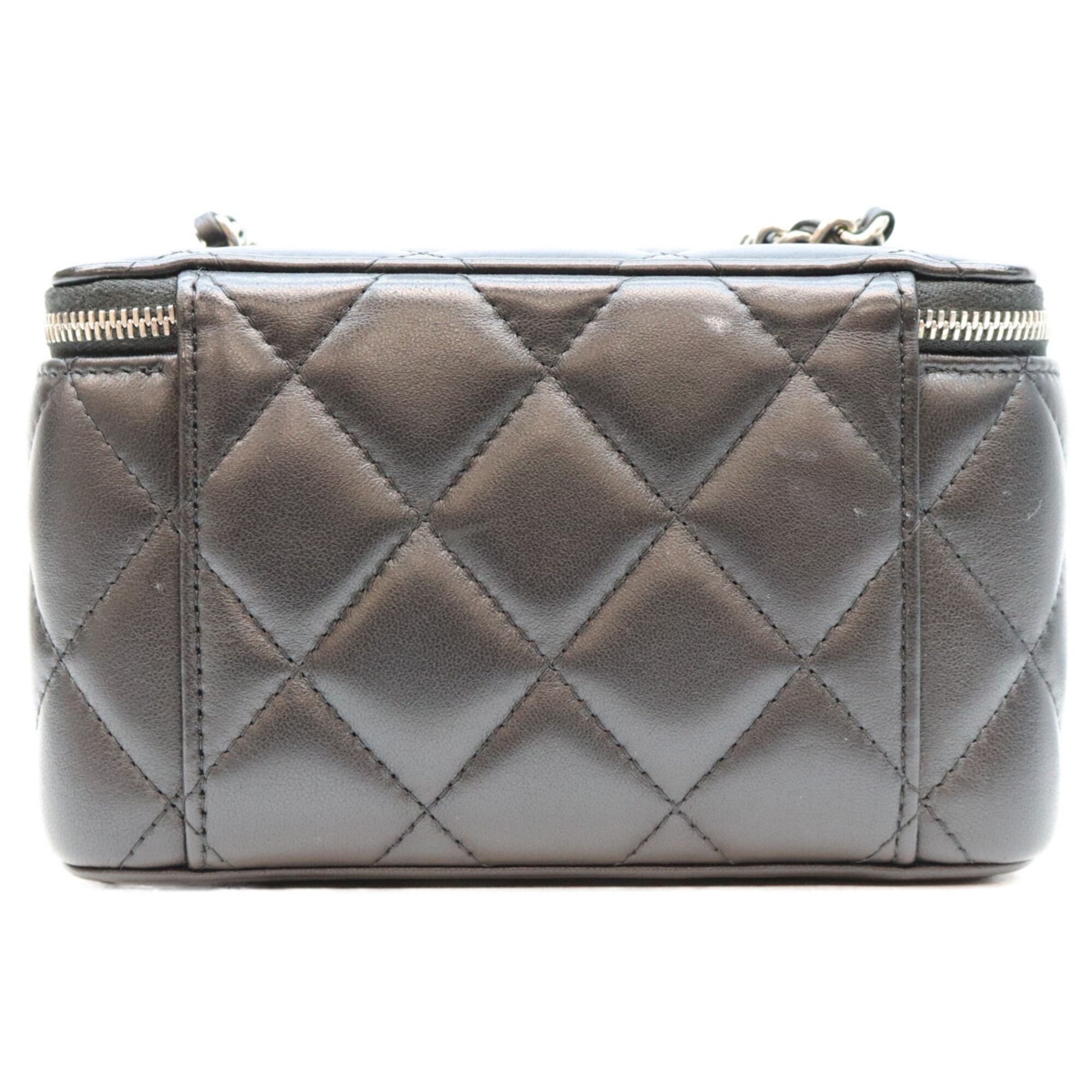 Leather Shoulder Bag (Pre-Owned) - Chanel - Modalova