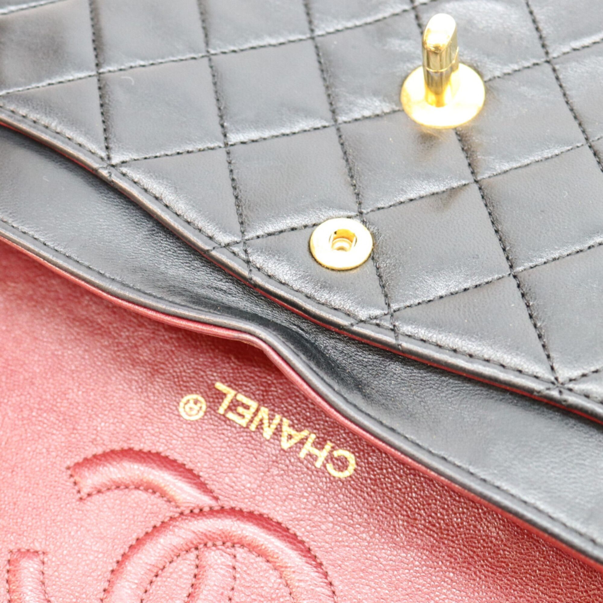 Leather Shoulder Bag (Pre-Owned) - Chanel - Modalova