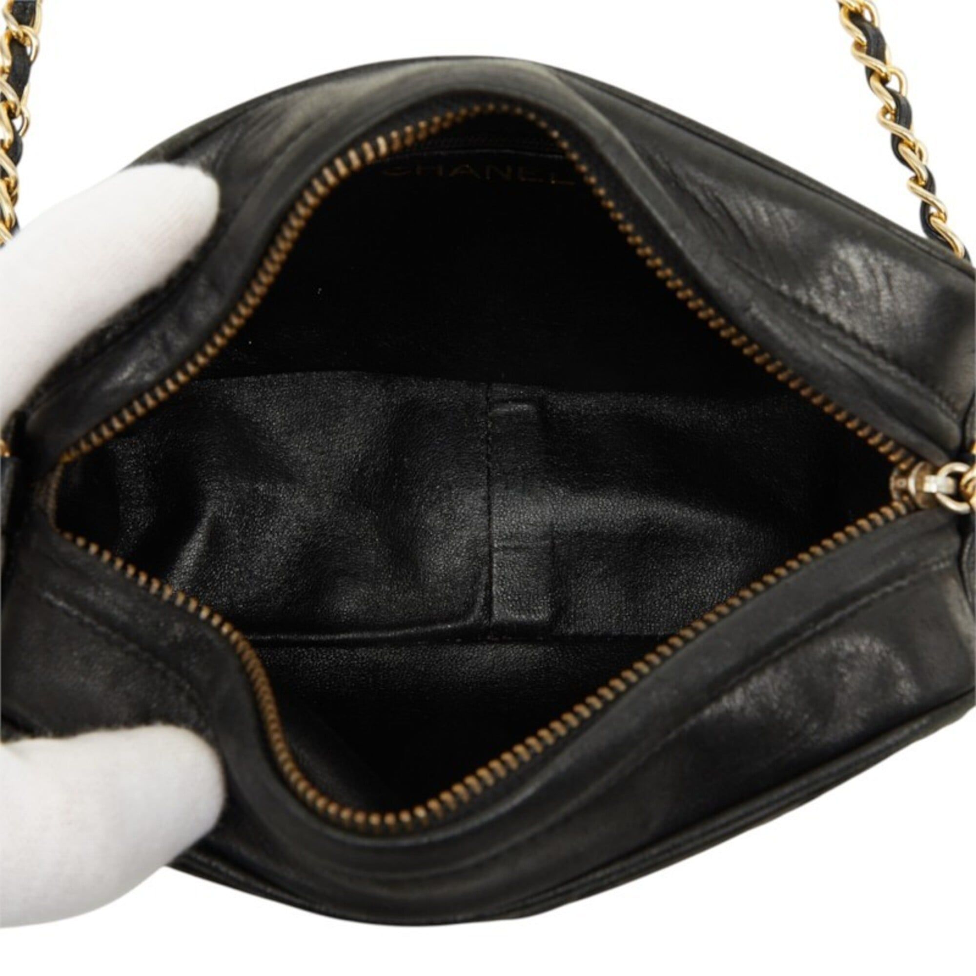 Matelasse Leather Shoulder Bag (Pre-Owned) - Chanel - Modalova