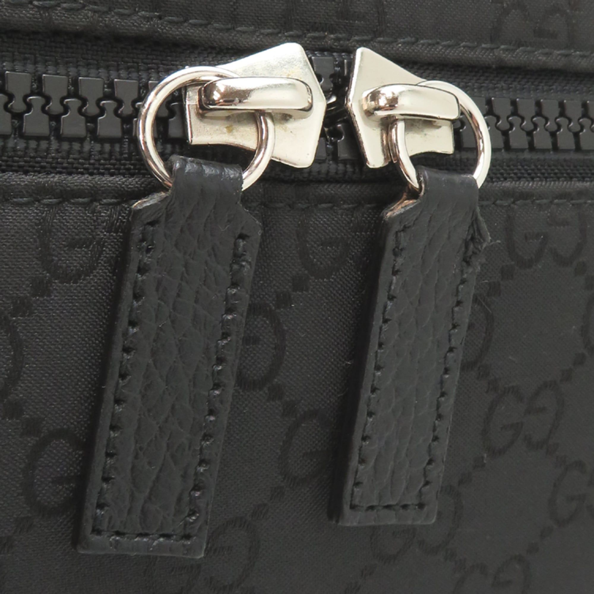 Nylon Fanny Pack Sling Bag (Pre-Owned) - Gucci - Modalova