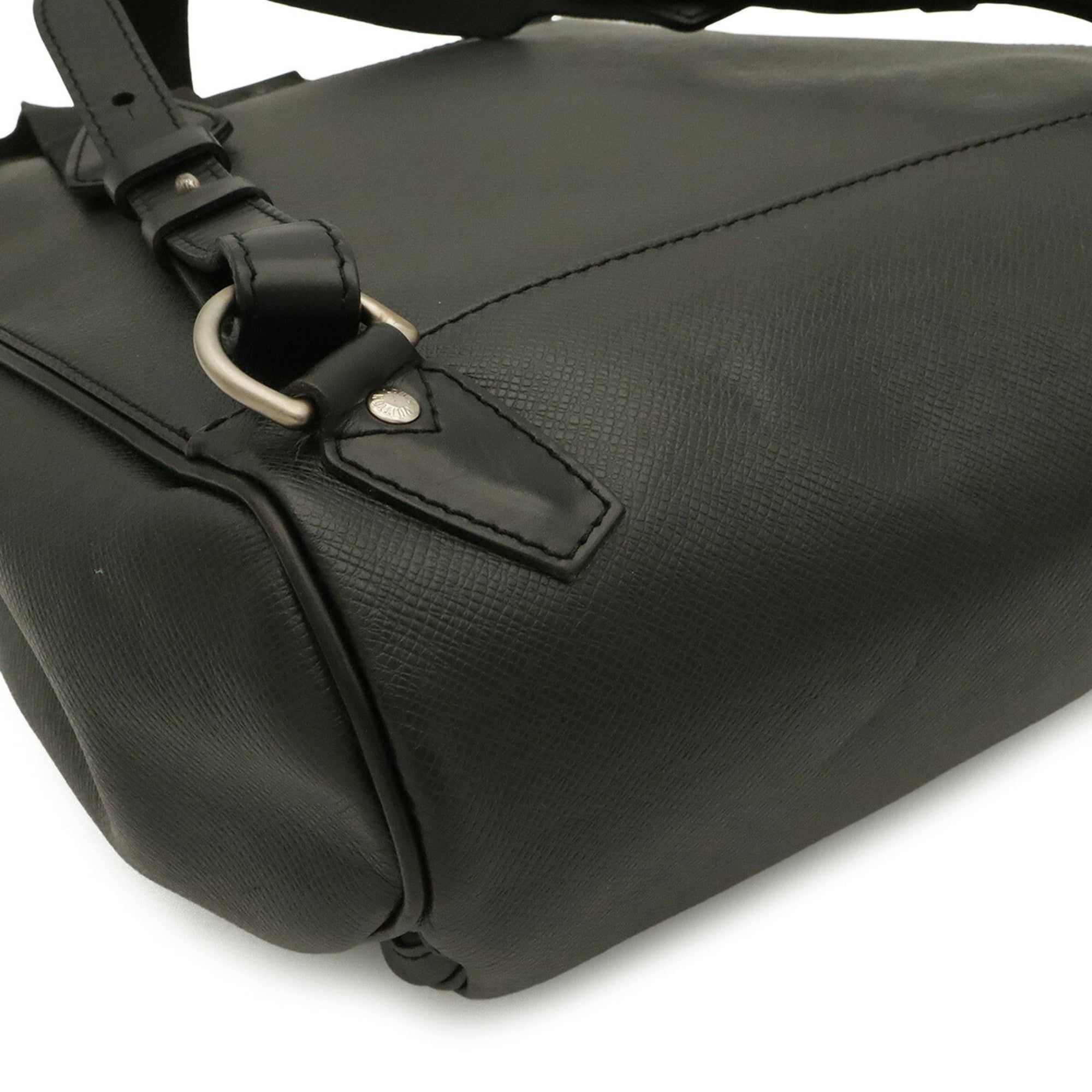 Taiga Taiga Leather Backpack (Pre-Owned) - Louis Vuitton - Modalova