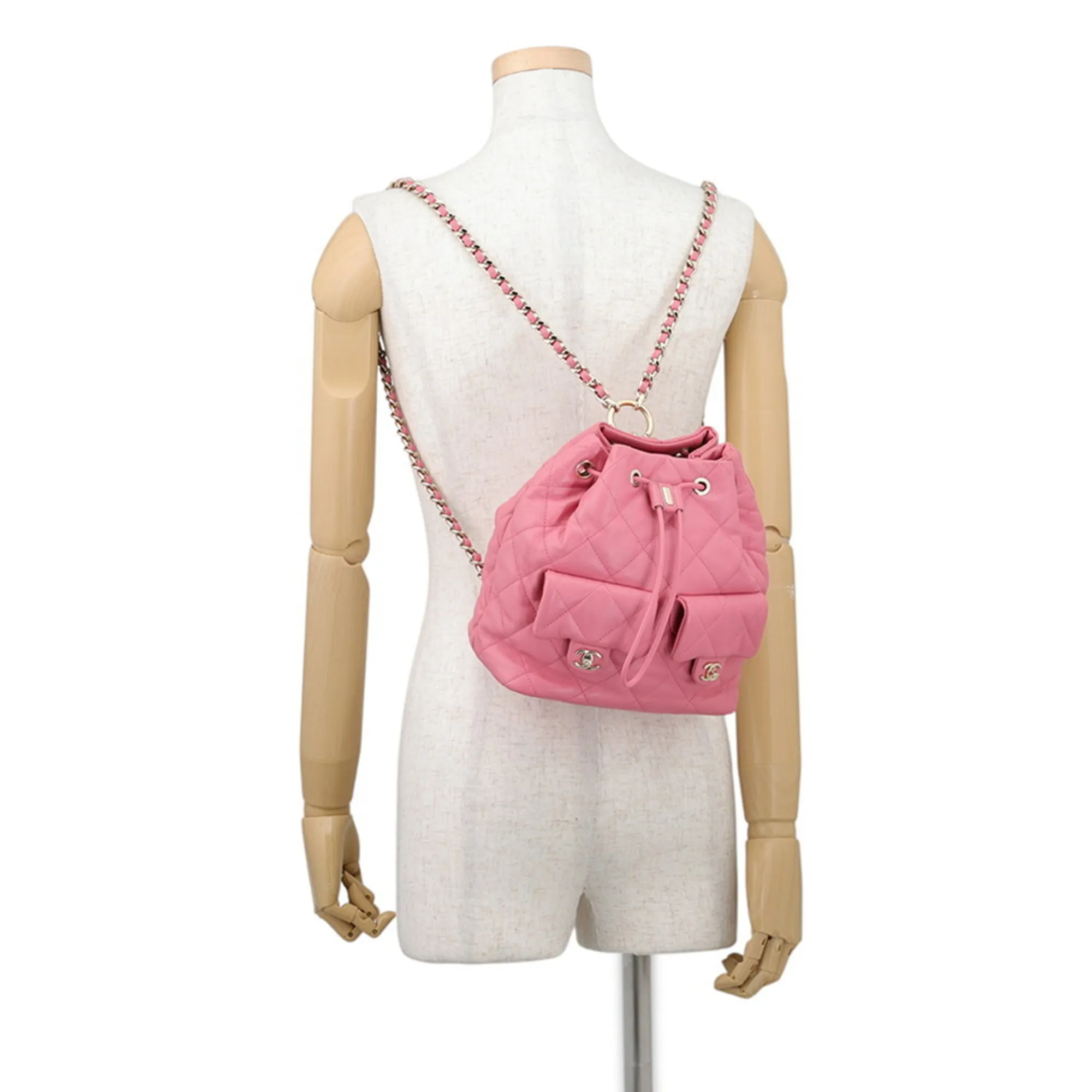Matelasse Leather Backpack (Pre-Owned) - Chanel - Modalova