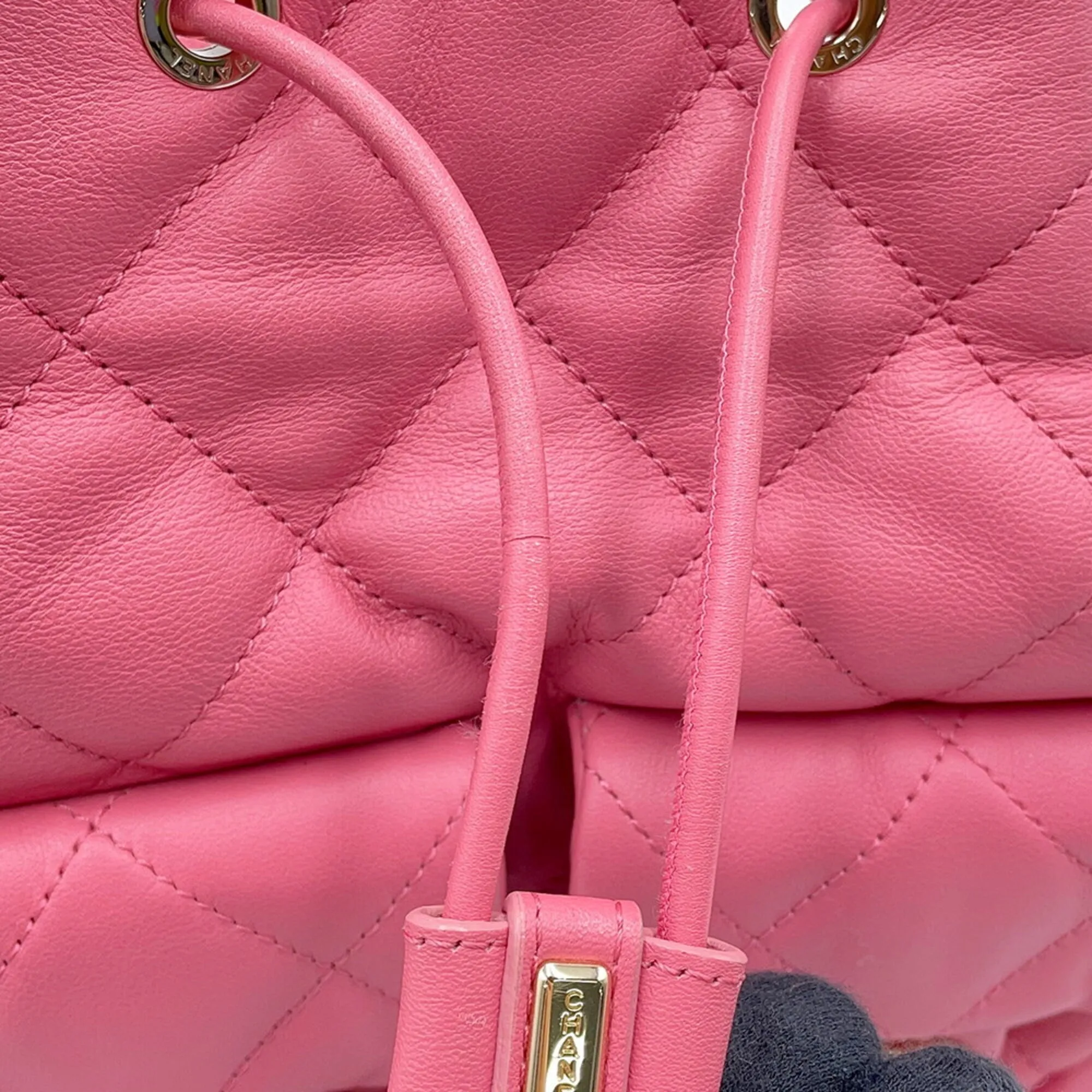 Matelasse Leather Backpack (Pre-Owned) - Chanel - Modalova