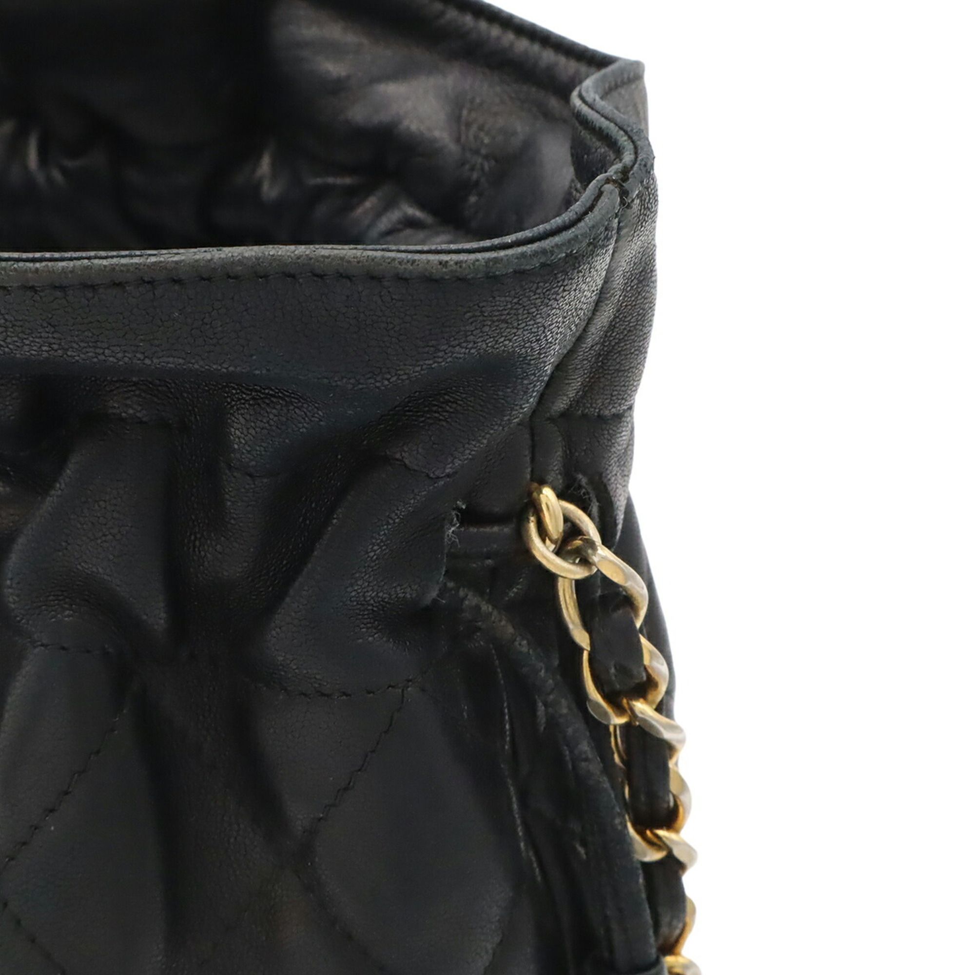 Matelasse Leather Shoulder Bag (Pre-Owned) - Chanel - Modalova