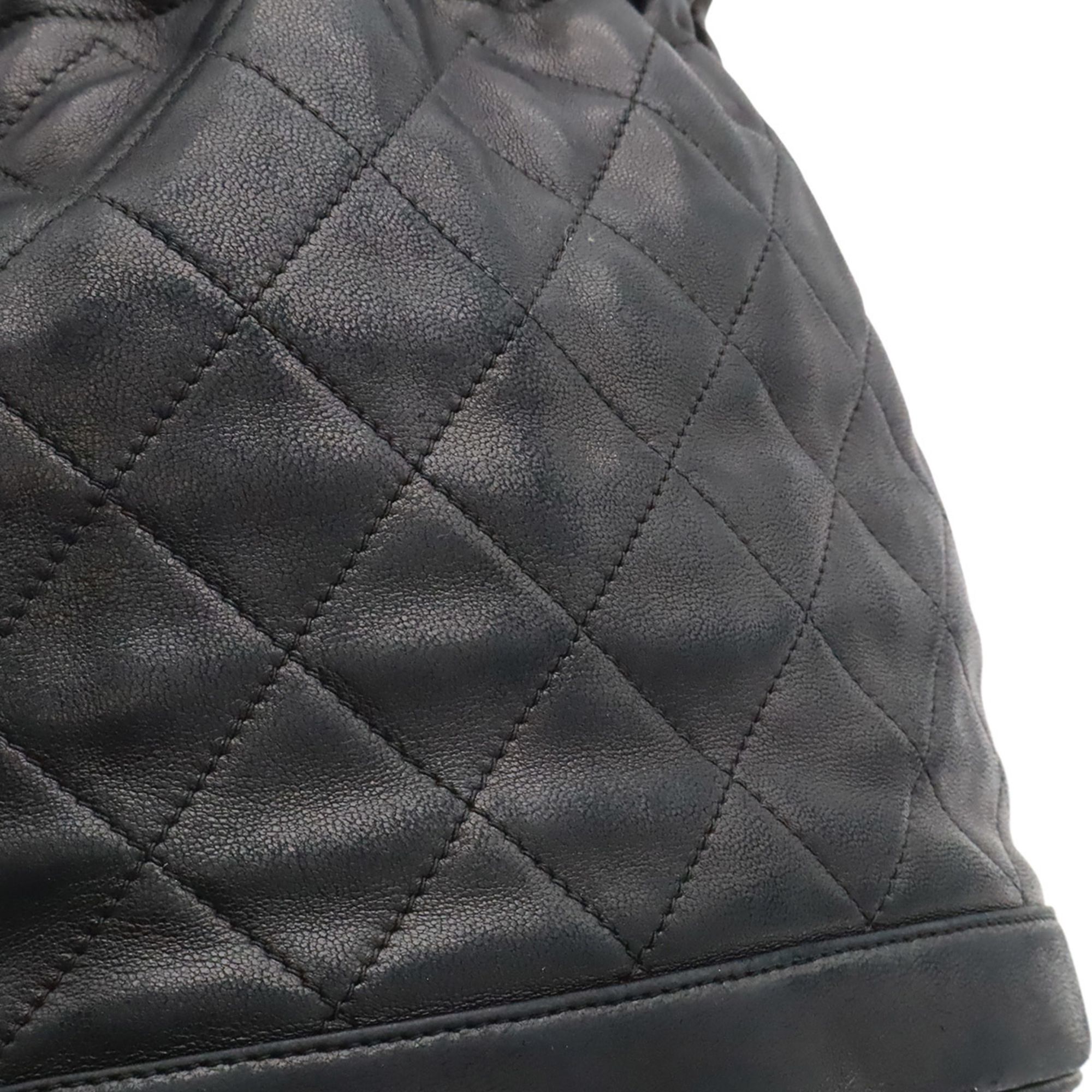 Matelasse Leather Shoulder Bag (Pre-Owned) - Chanel - Modalova