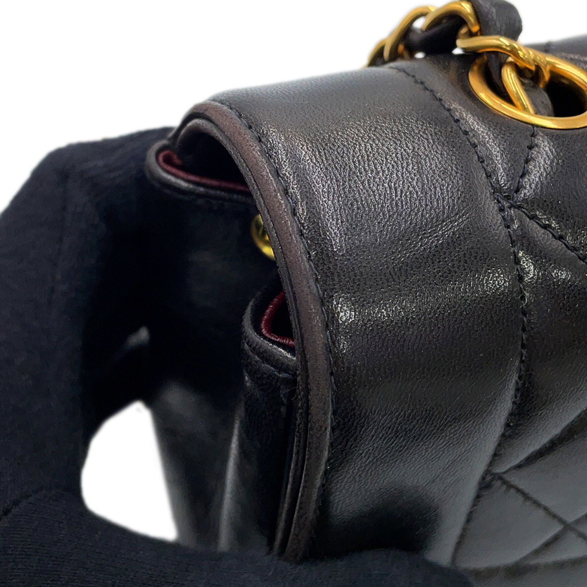 Matelasse Leather Shoulder Bag (Pre-Owned) - Chanel - Modalova
