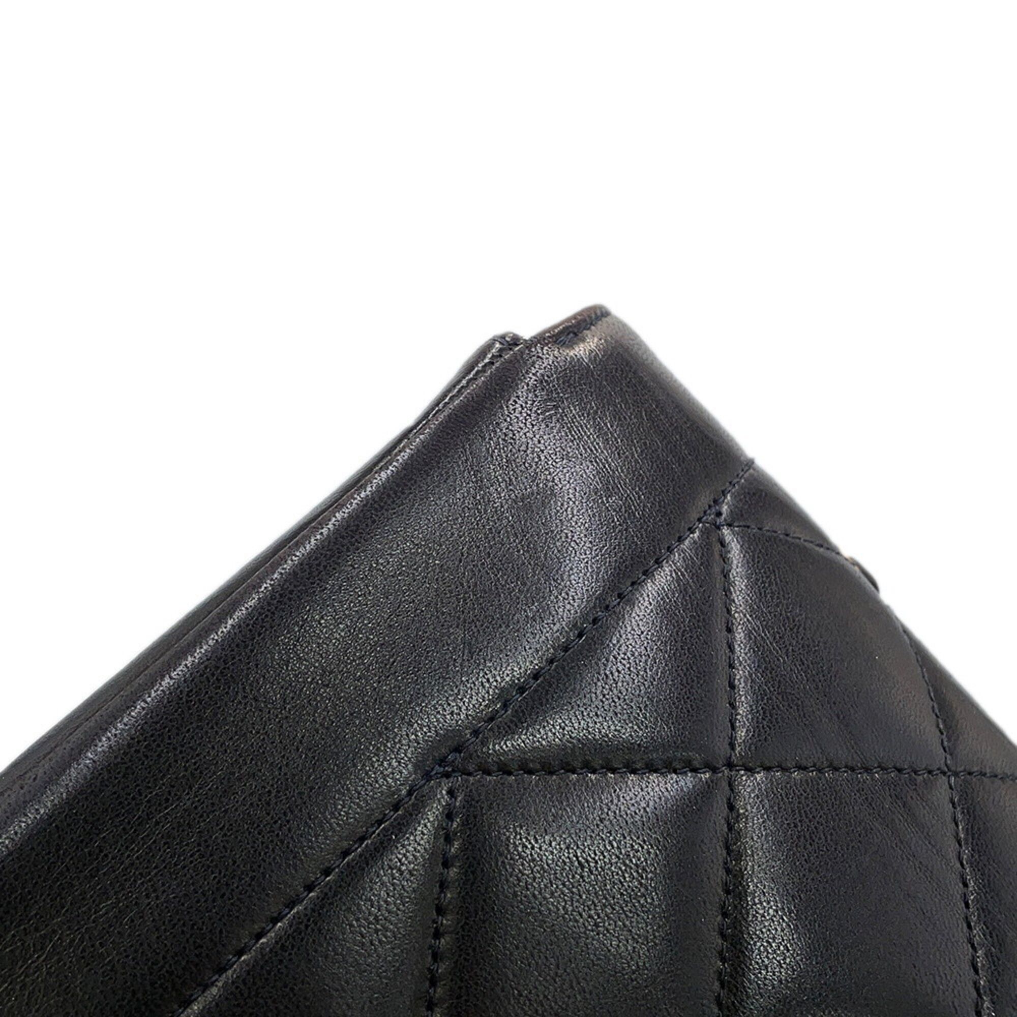 Matelasse Leather Shoulder Bag (Pre-Owned) - Chanel - Modalova