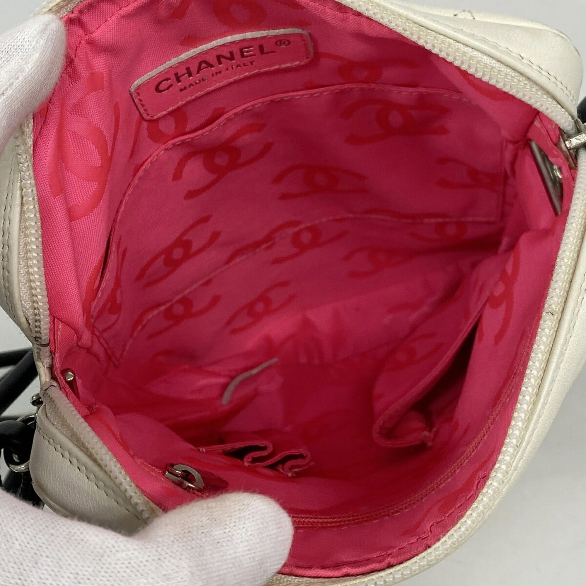 Leather Shoulder Bag (Pre-Owned) - Chanel - Modalova