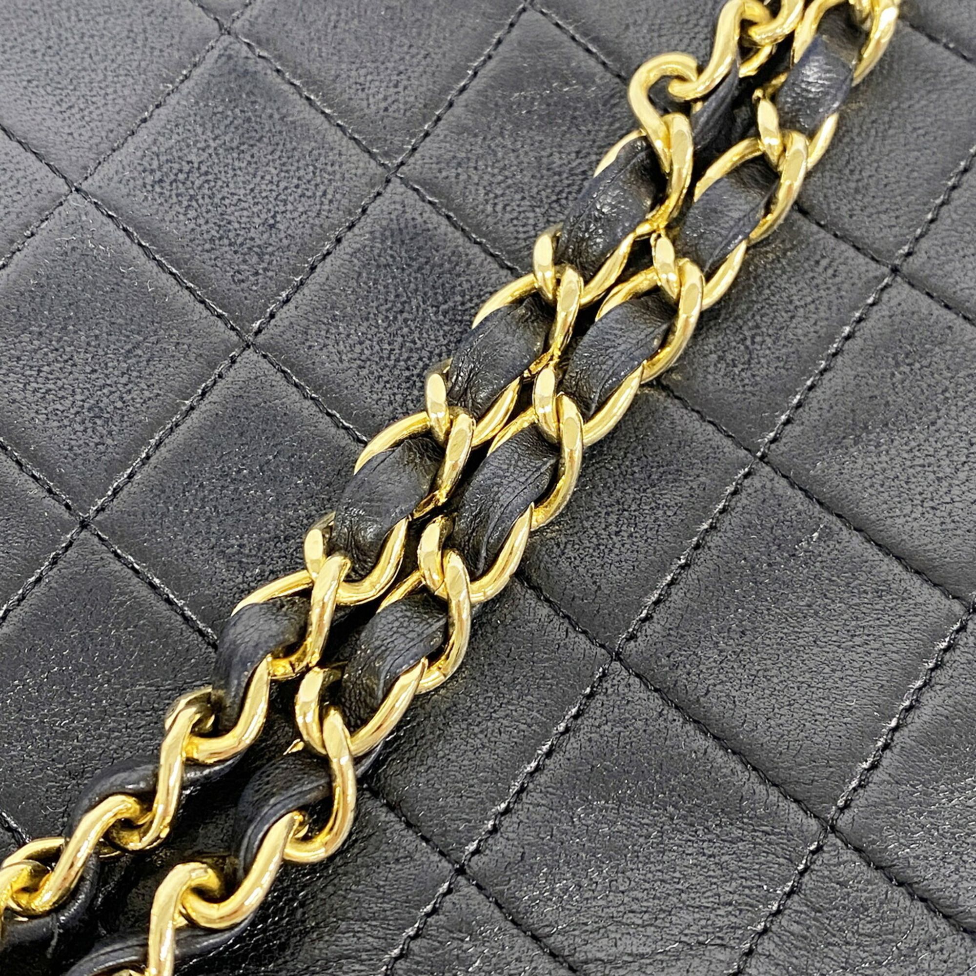 Leather Shoulder Bag (Pre-Owned) - Chanel - Modalova