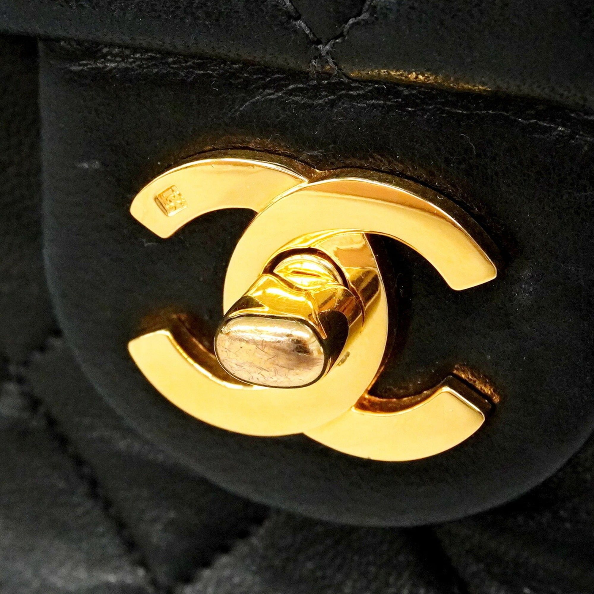 Leather Shoulder Bag (Pre-Owned) - Chanel - Modalova