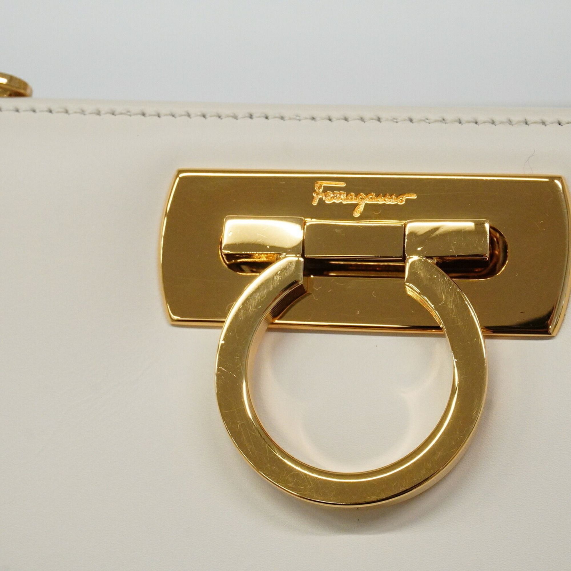 Leather Shoulder Bag (Pre-Owned) - Salvatore Ferragamo - Modalova