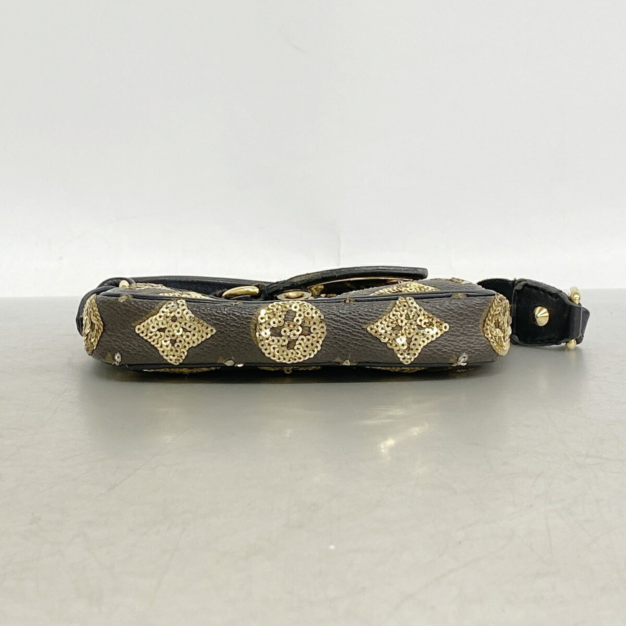 Louis Vuitton Or Pouch (Pre-Owned) - Louis Vuitton - Modalova