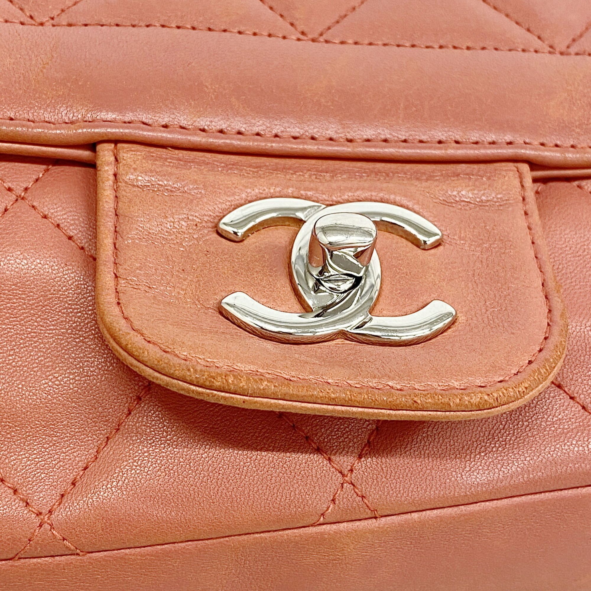 Leather Shoulder Bag (Pre-Owned) - Chanel - Modalova