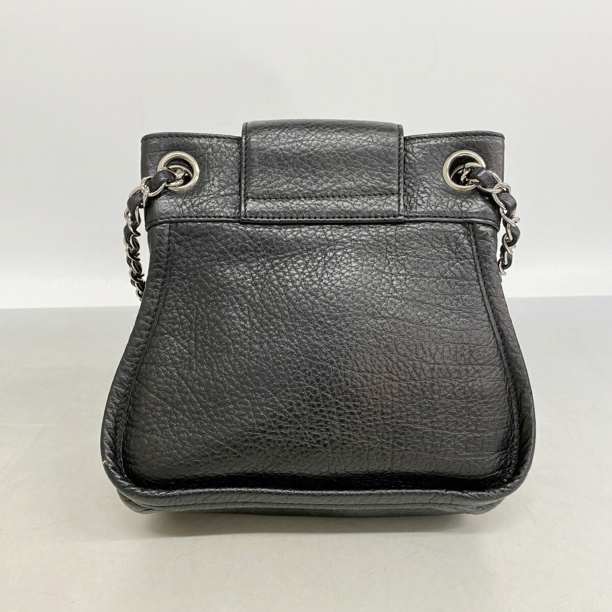 Leather Shoulder Bag (Pre-Owned) - Chanel - Modalova
