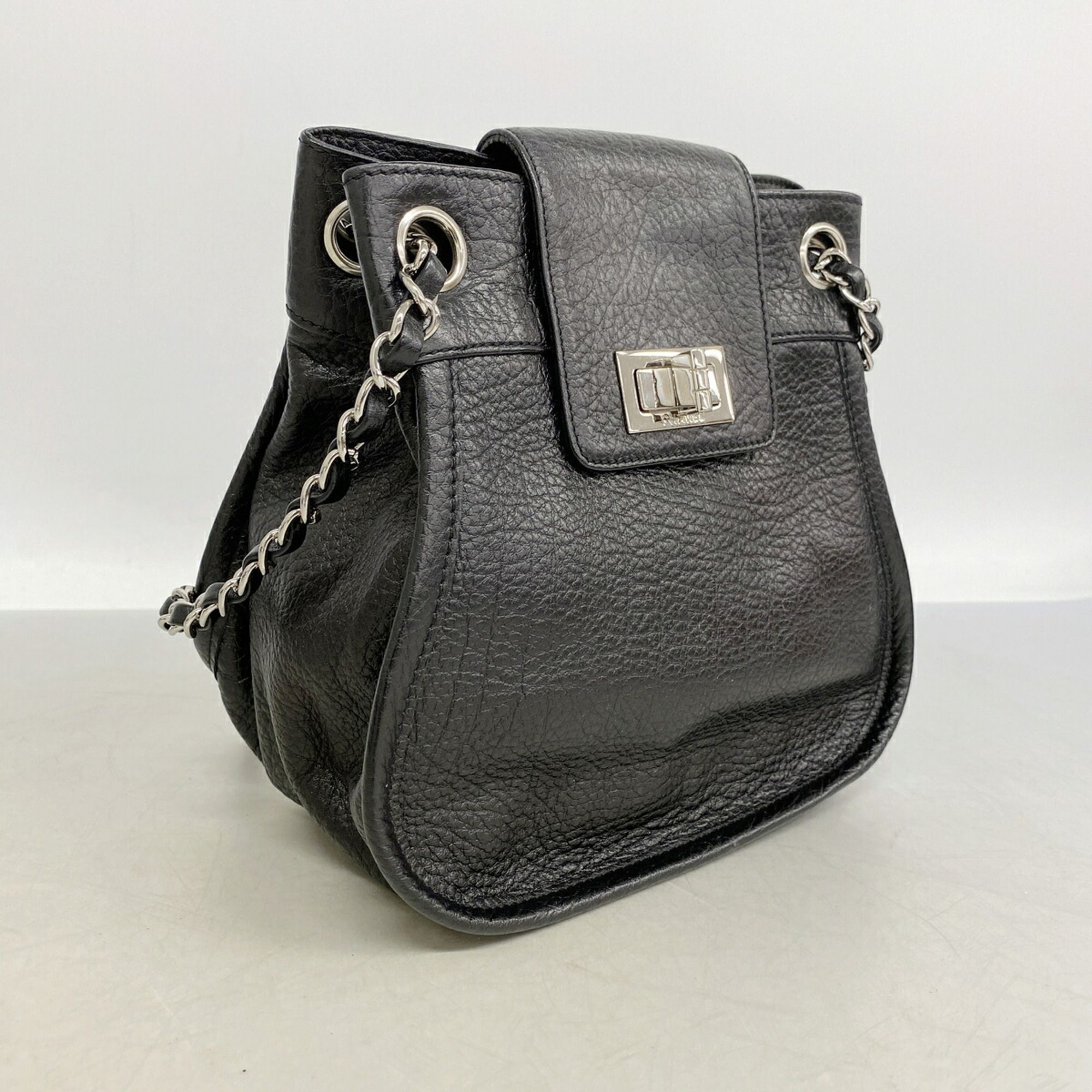 Leather Shoulder Bag (Pre-Owned) - Chanel - Modalova