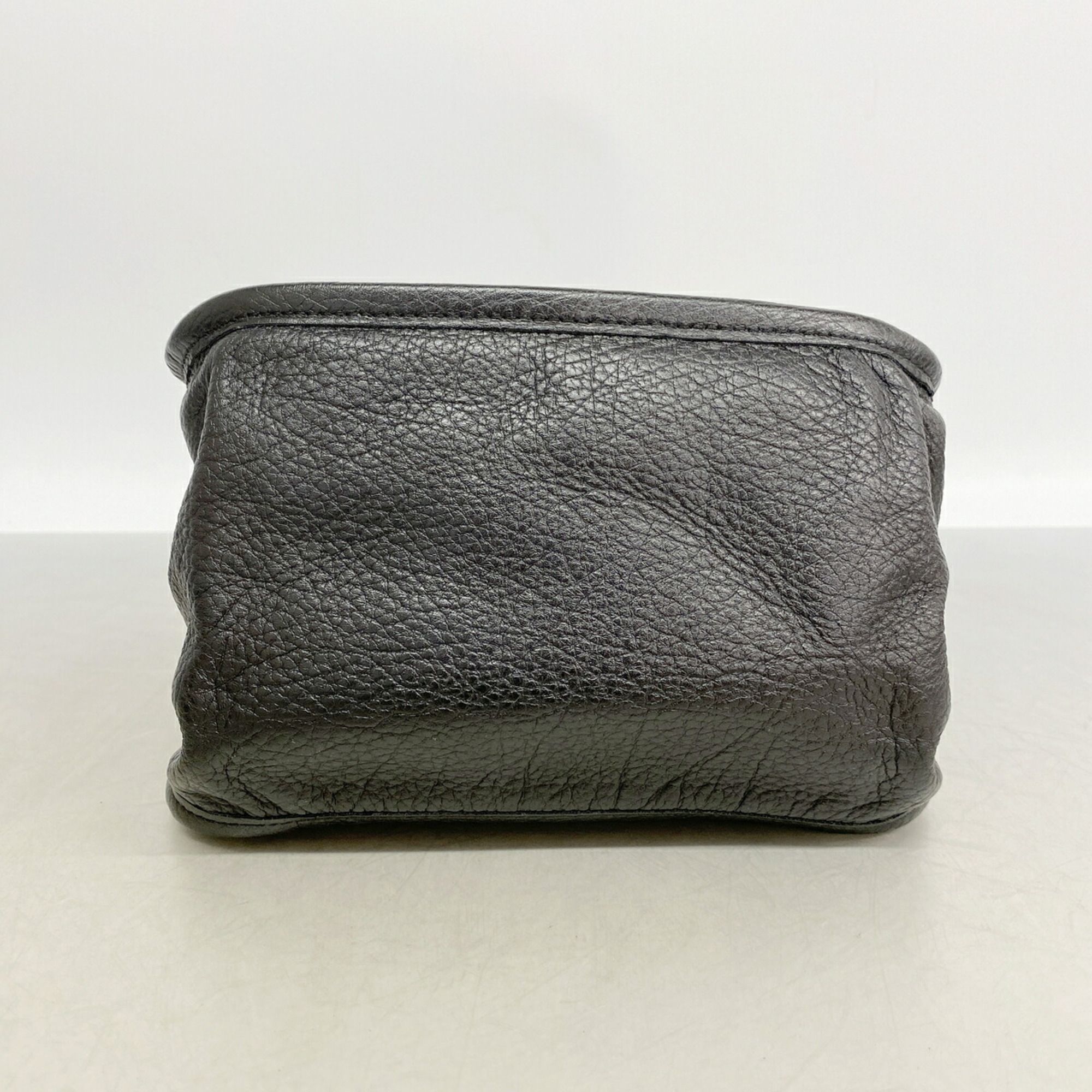 Leather Shoulder Bag (Pre-Owned) - Chanel - Modalova