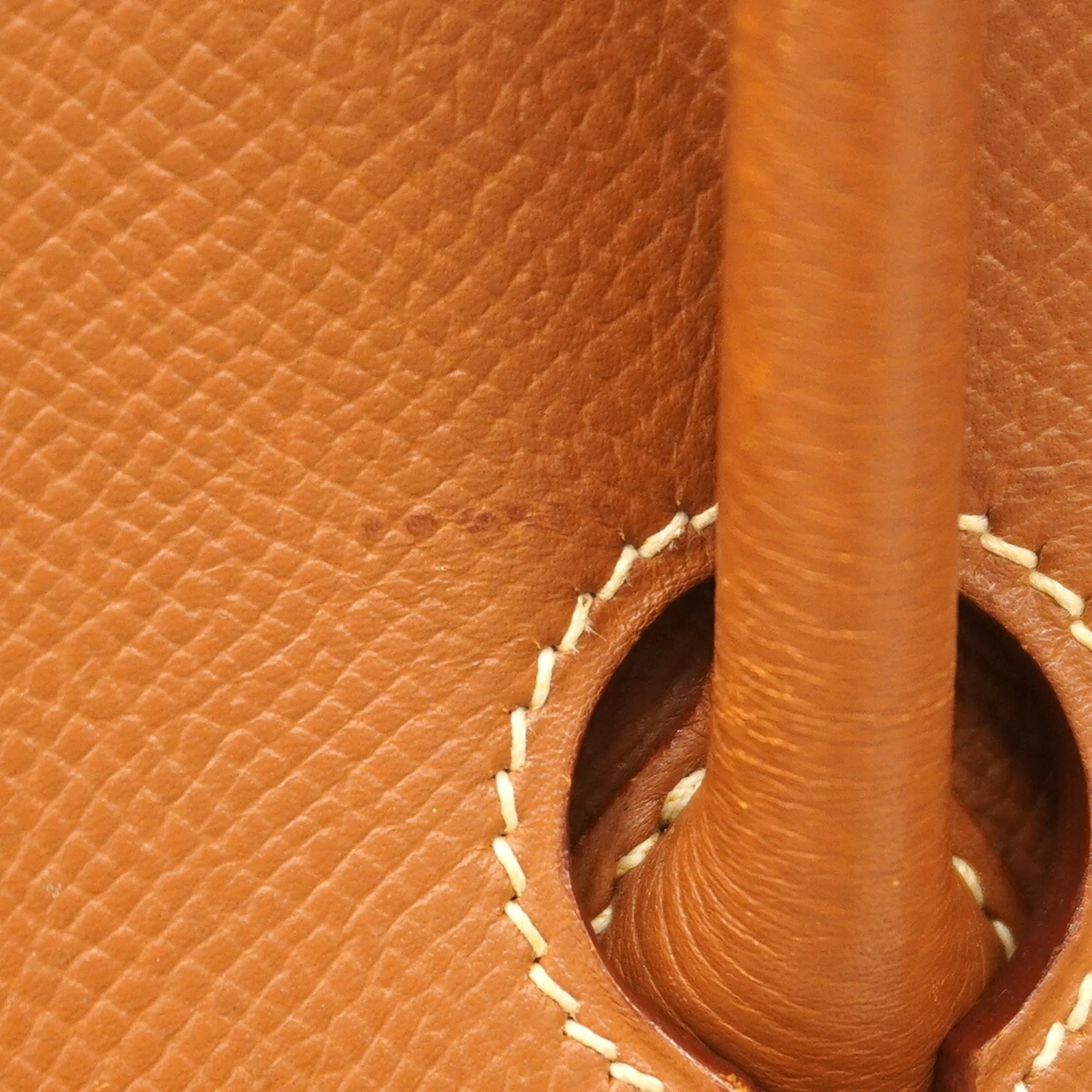 Courchevel Leather Handbag (Pre-Owned) - Hermes - Modalova