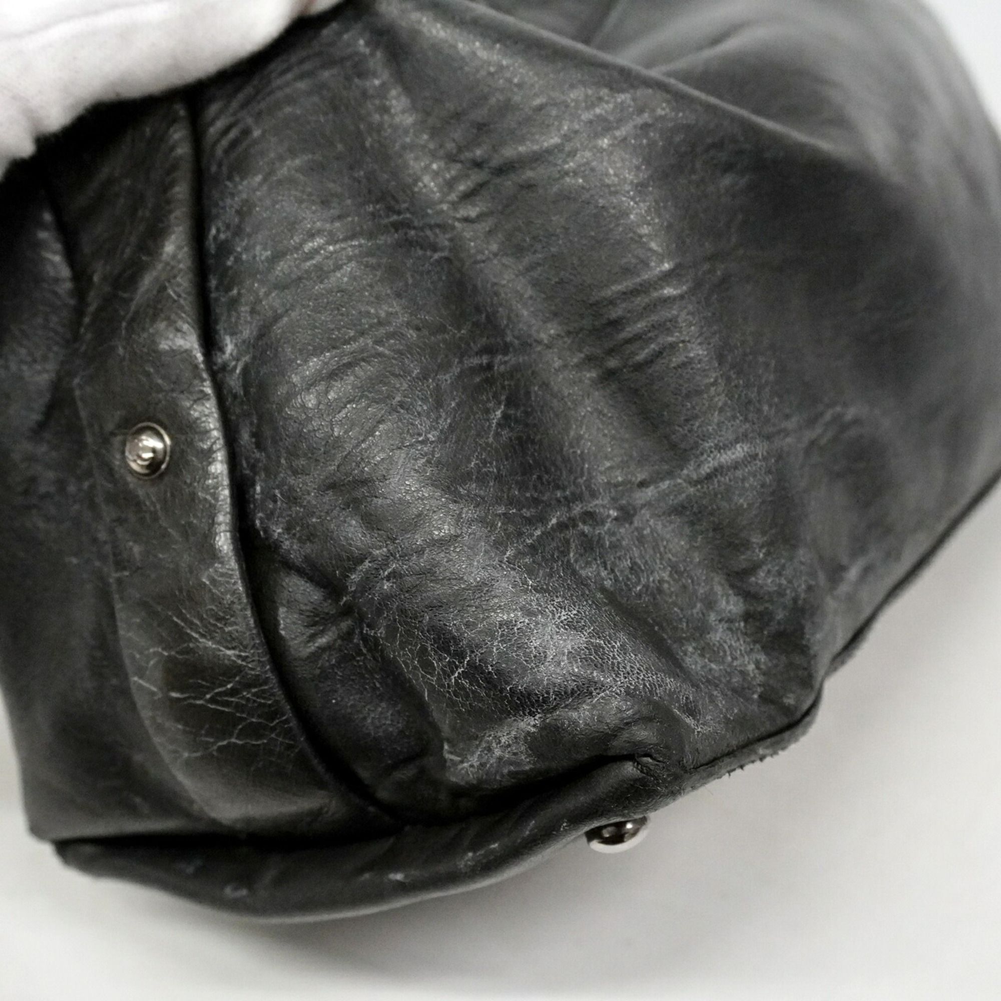 Leather Shoulder Bag (Pre-Owned) - Chanel - Modalova