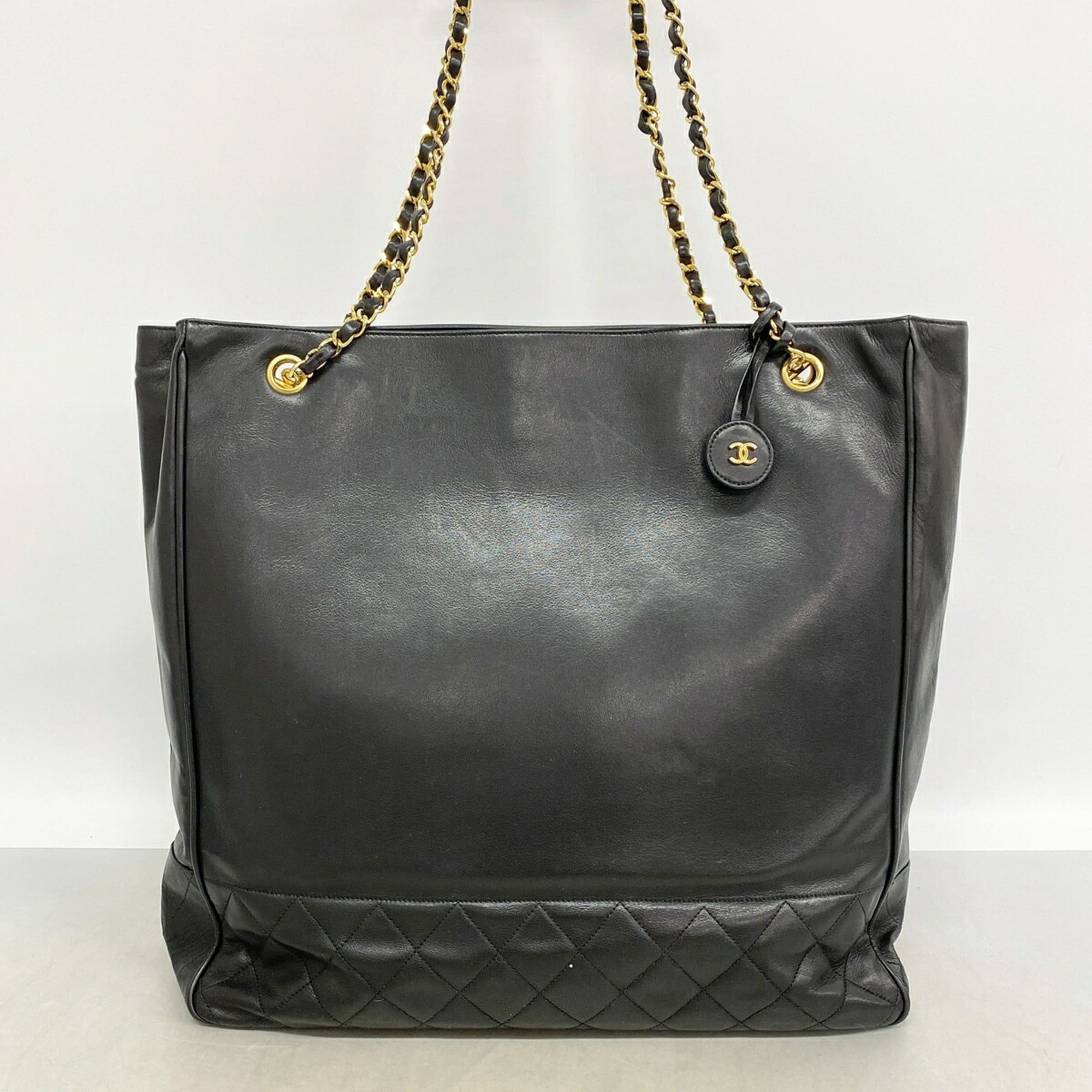 Leather Shoulder Bag (Pre-Owned) - Chanel - Modalova