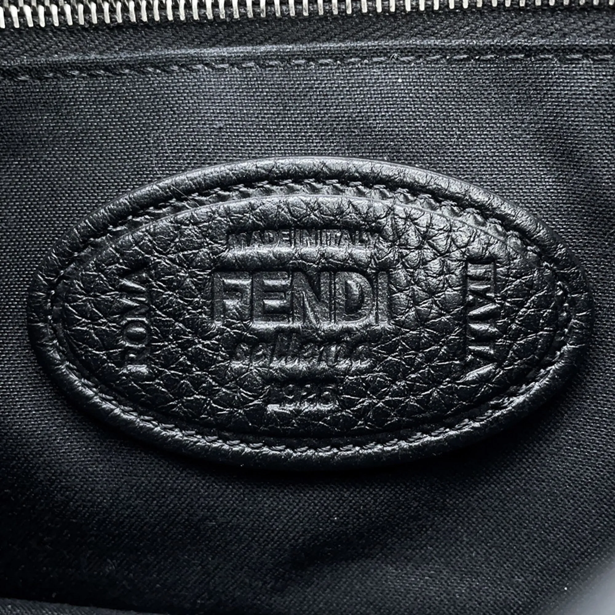 Leather Shoulder Bag (Pre-Owned) - Fendi - Modalova