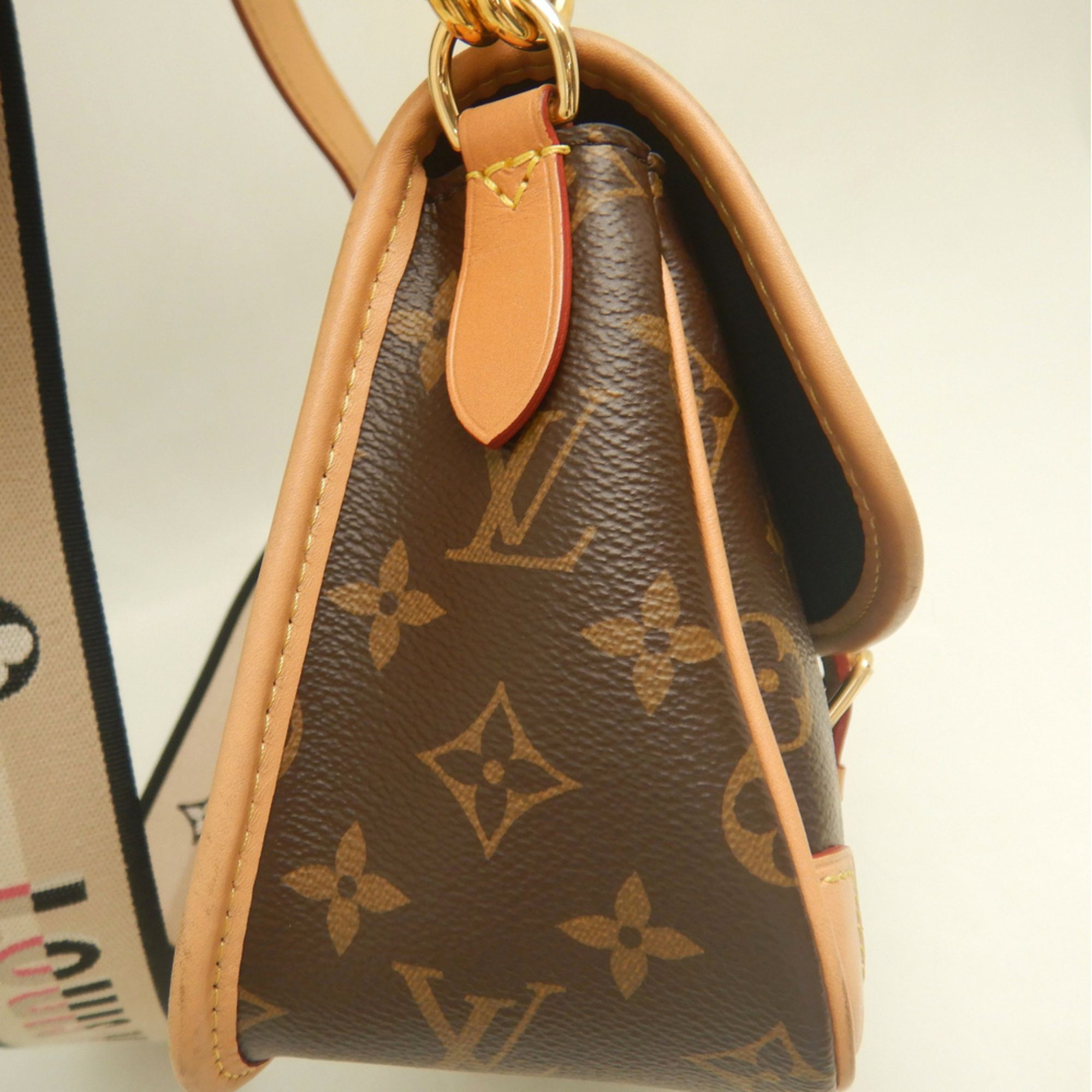 Monogram Canvas Shoulder Bag (Pre-Owned) - Louis Vuitton - Modalova