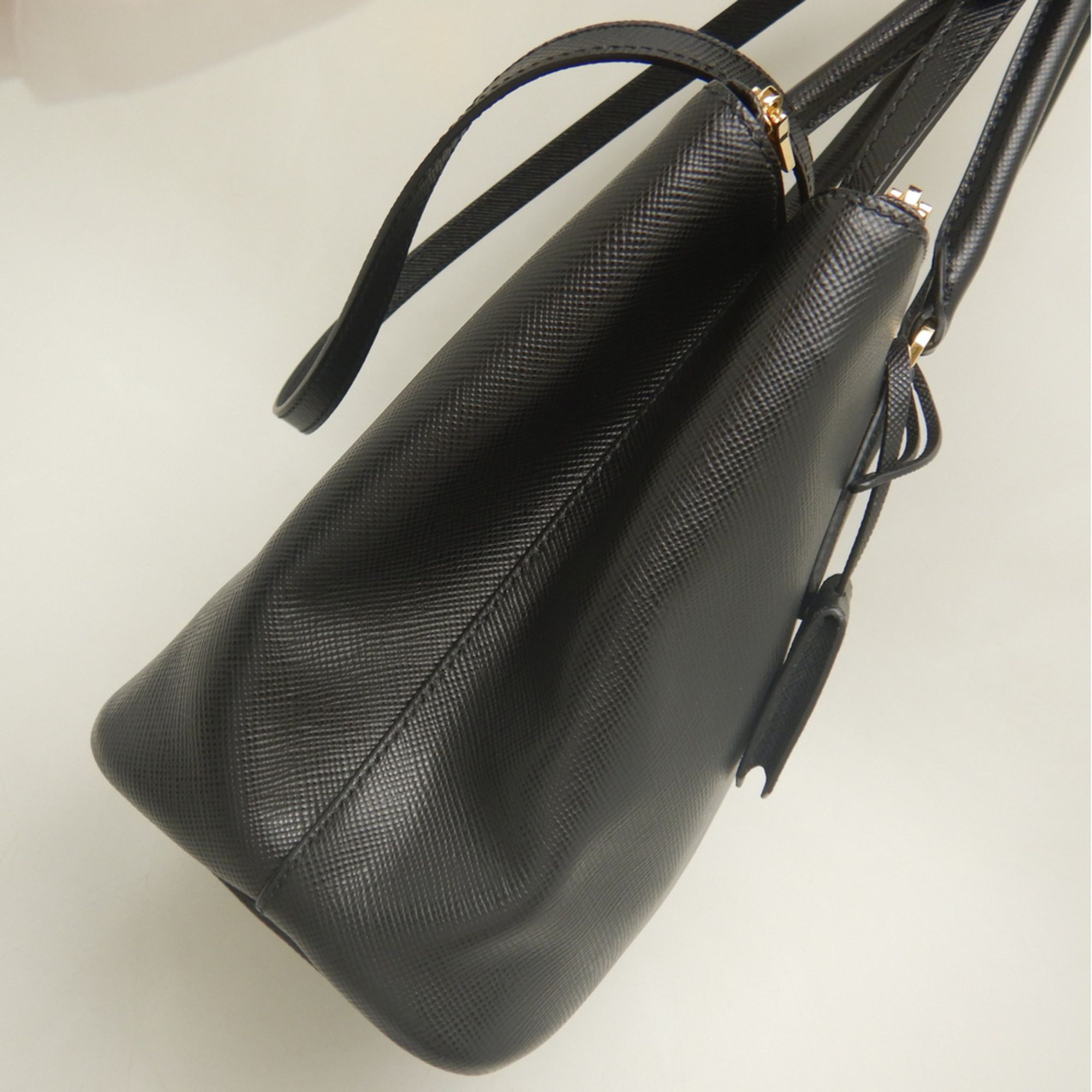 Leather Handbag (Pre-Owned) - Prada - Modalova