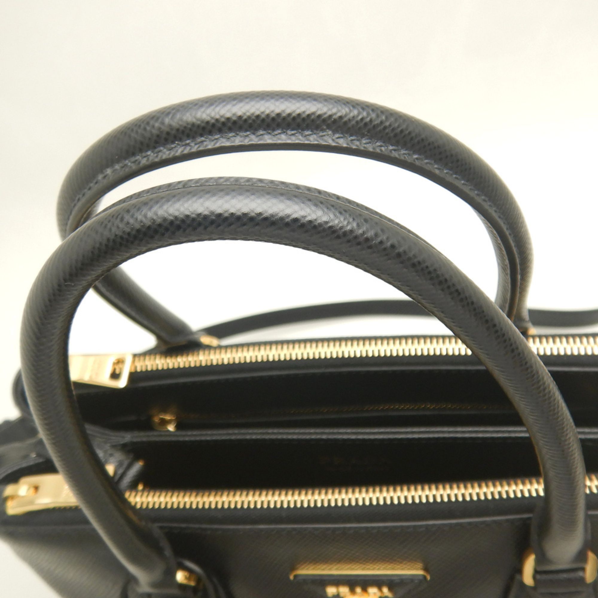 Leather Handbag (Pre-Owned) - Prada - Modalova