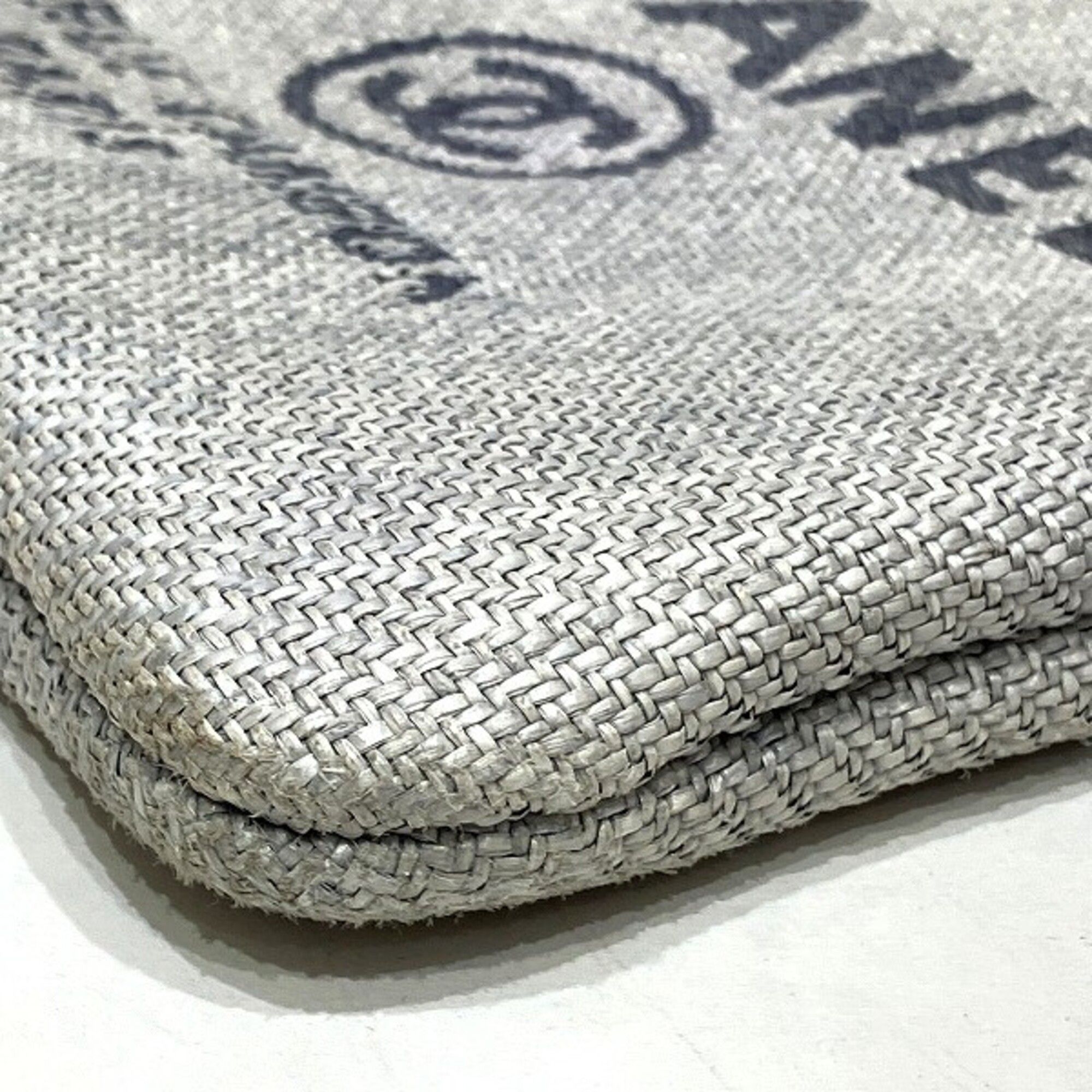Raffia Handbag Pouch (Pre-Owned) - Chanel - Modalova