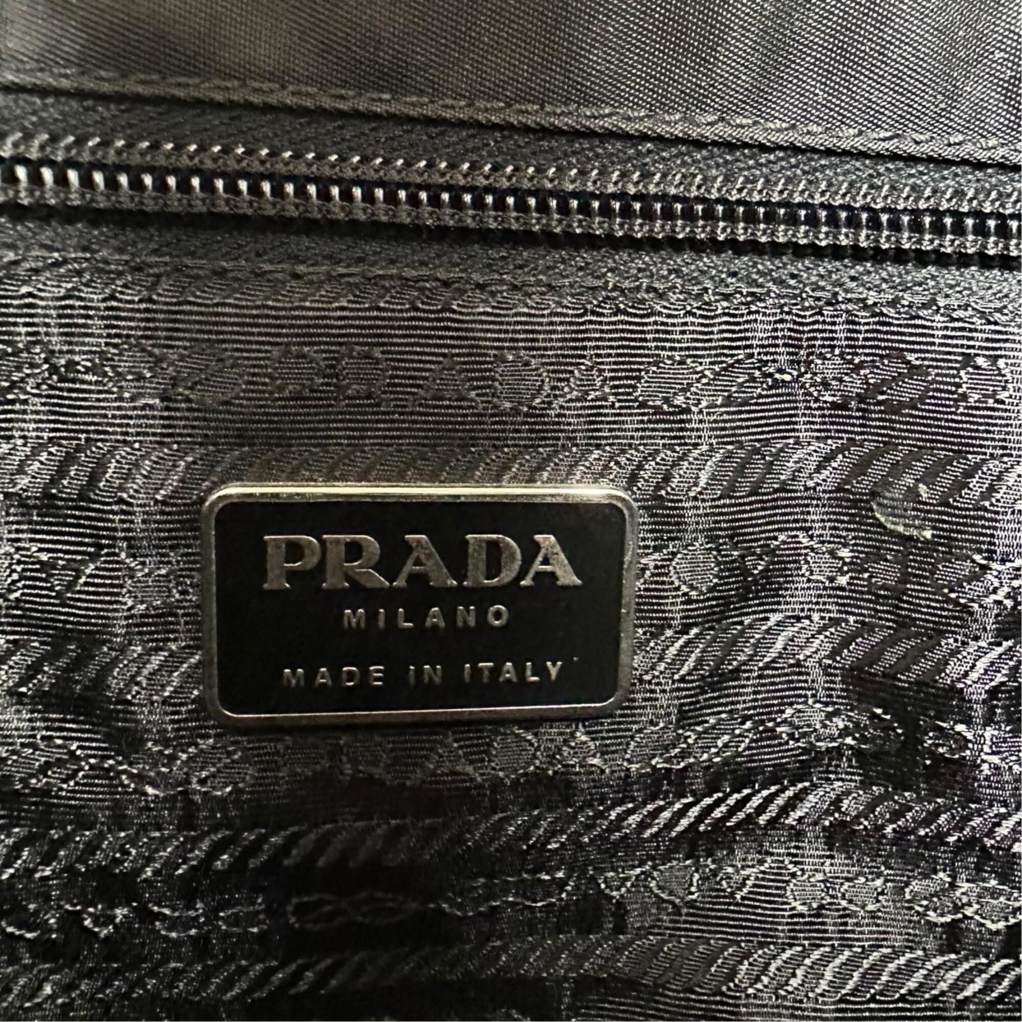 Nylon Plastic Handbag (Pre-Owned) - Prada - Modalova
