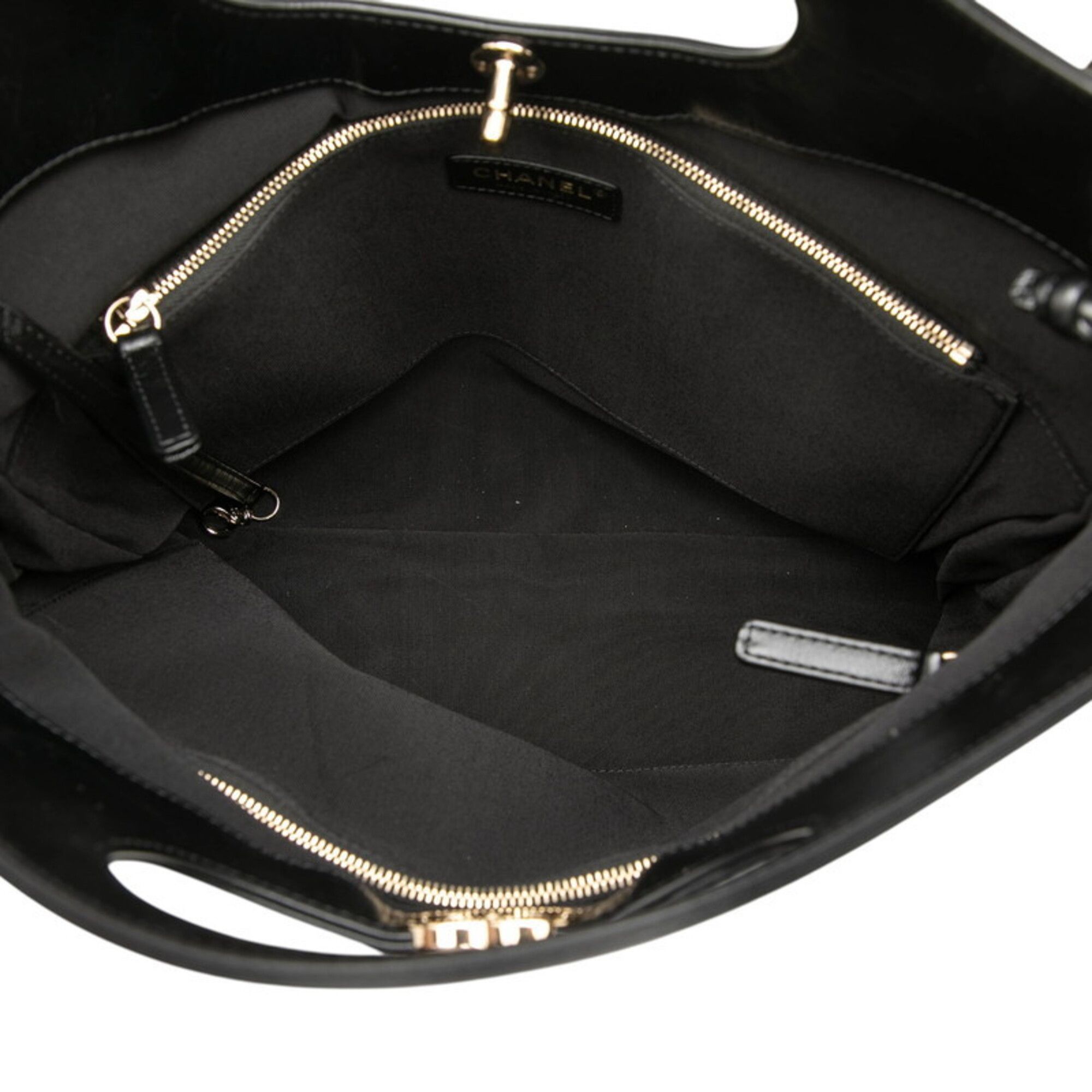 Leather Shoulder Bag (Pre-Owned) - Chanel - Modalova
