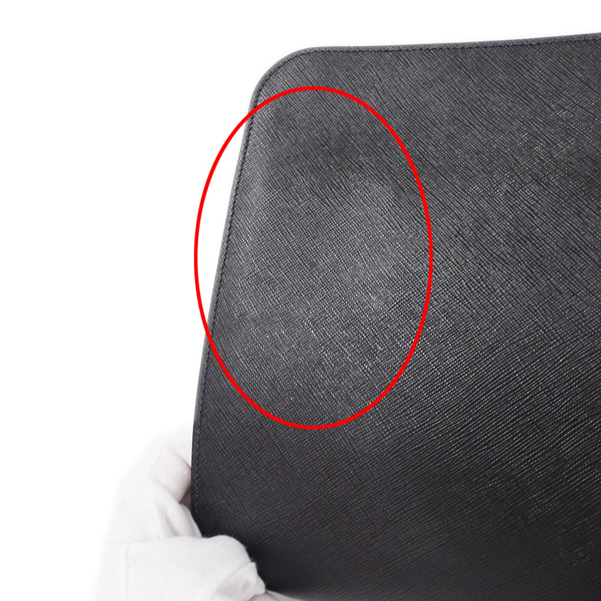 Saffiano Triangle Clutch Bag (Pre-Owned) - Prada - Modalova