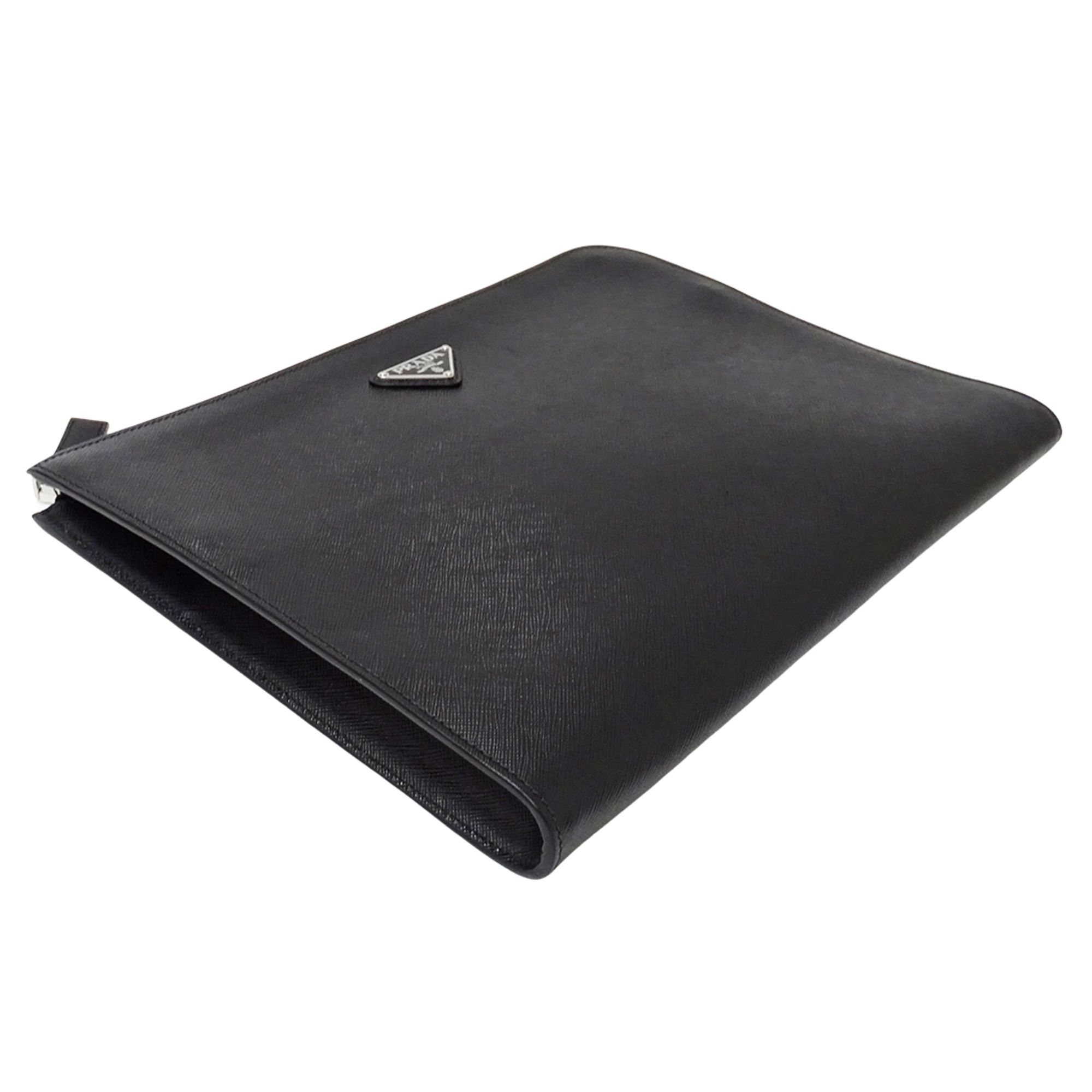 Saffiano Triangle Clutch Bag (Pre-Owned) - Prada - Modalova