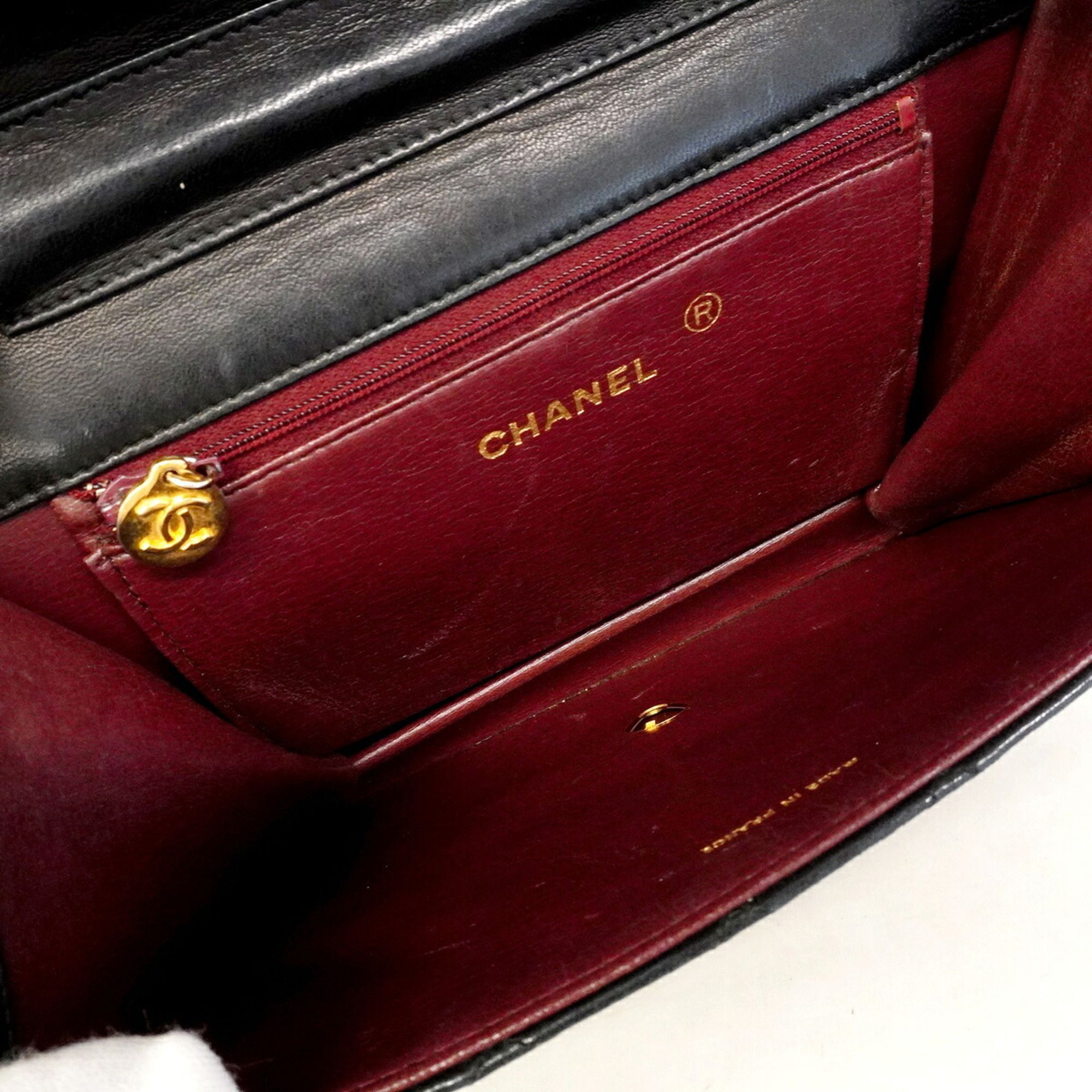 Leather Shoulder Bag (Pre-Owned) - Chanel - Modalova