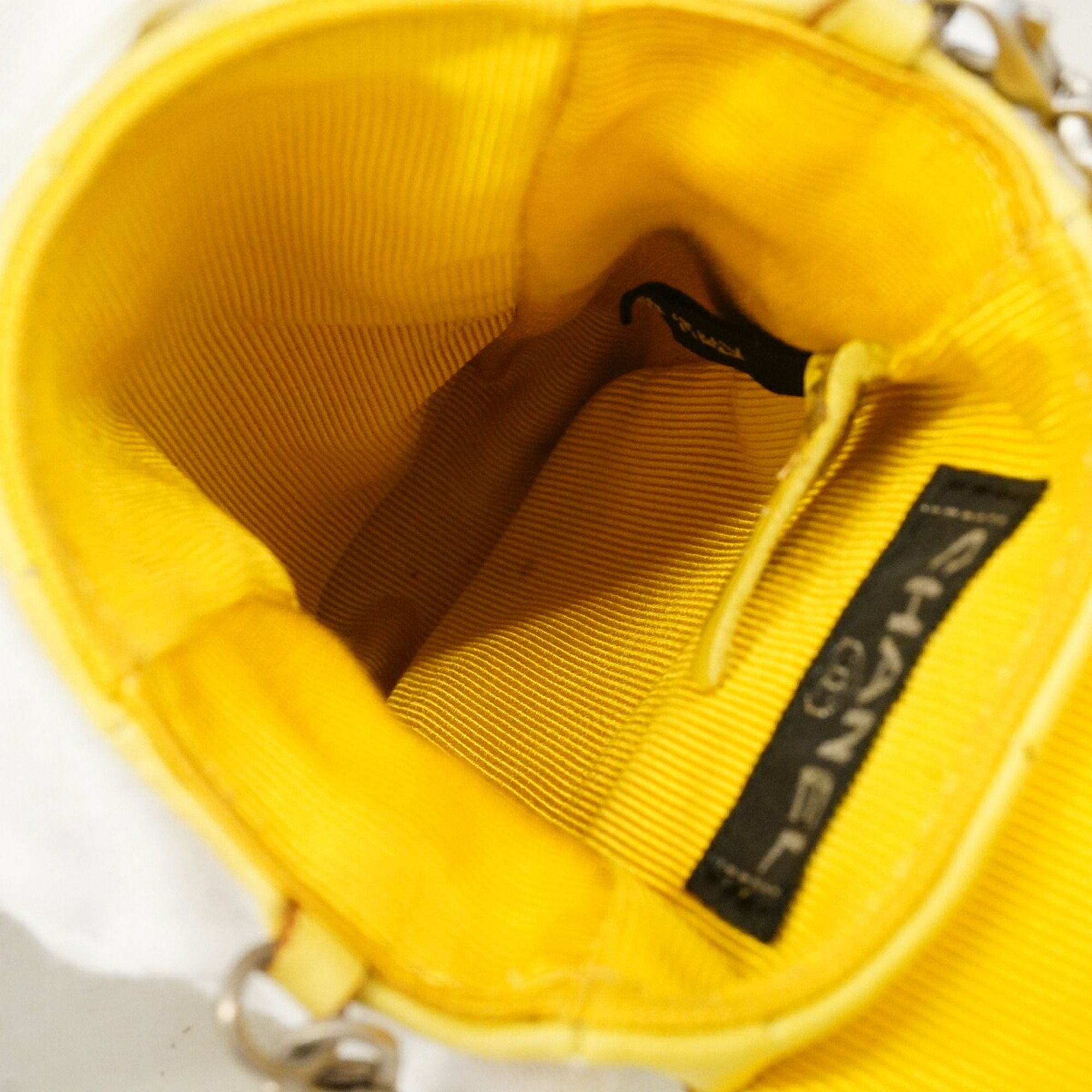 Leather Shoulder Bag (Pre-Owned) - Chanel - Modalova