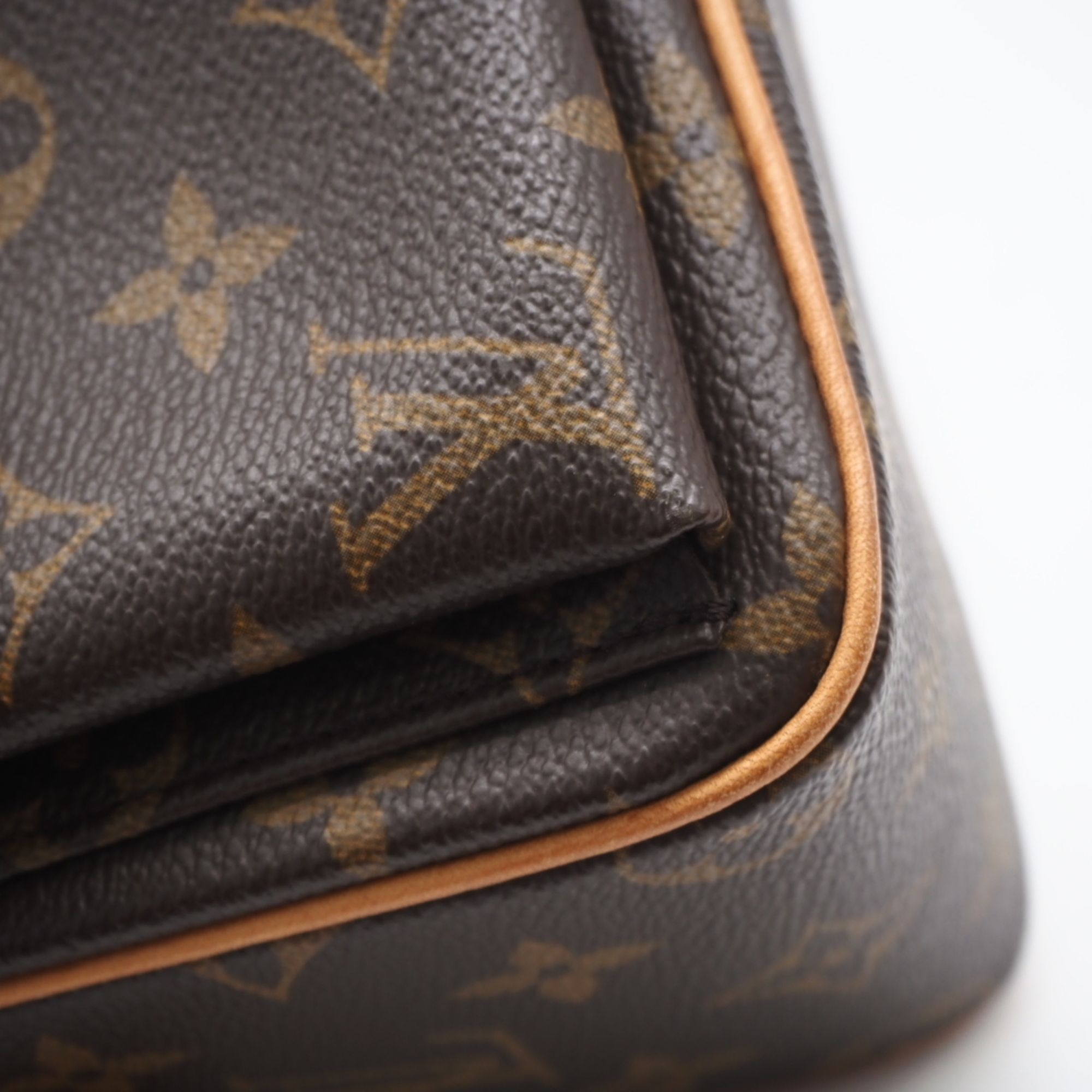 Coated Canvas Handbag (Pre-Owned) - Louis Vuitton - Modalova