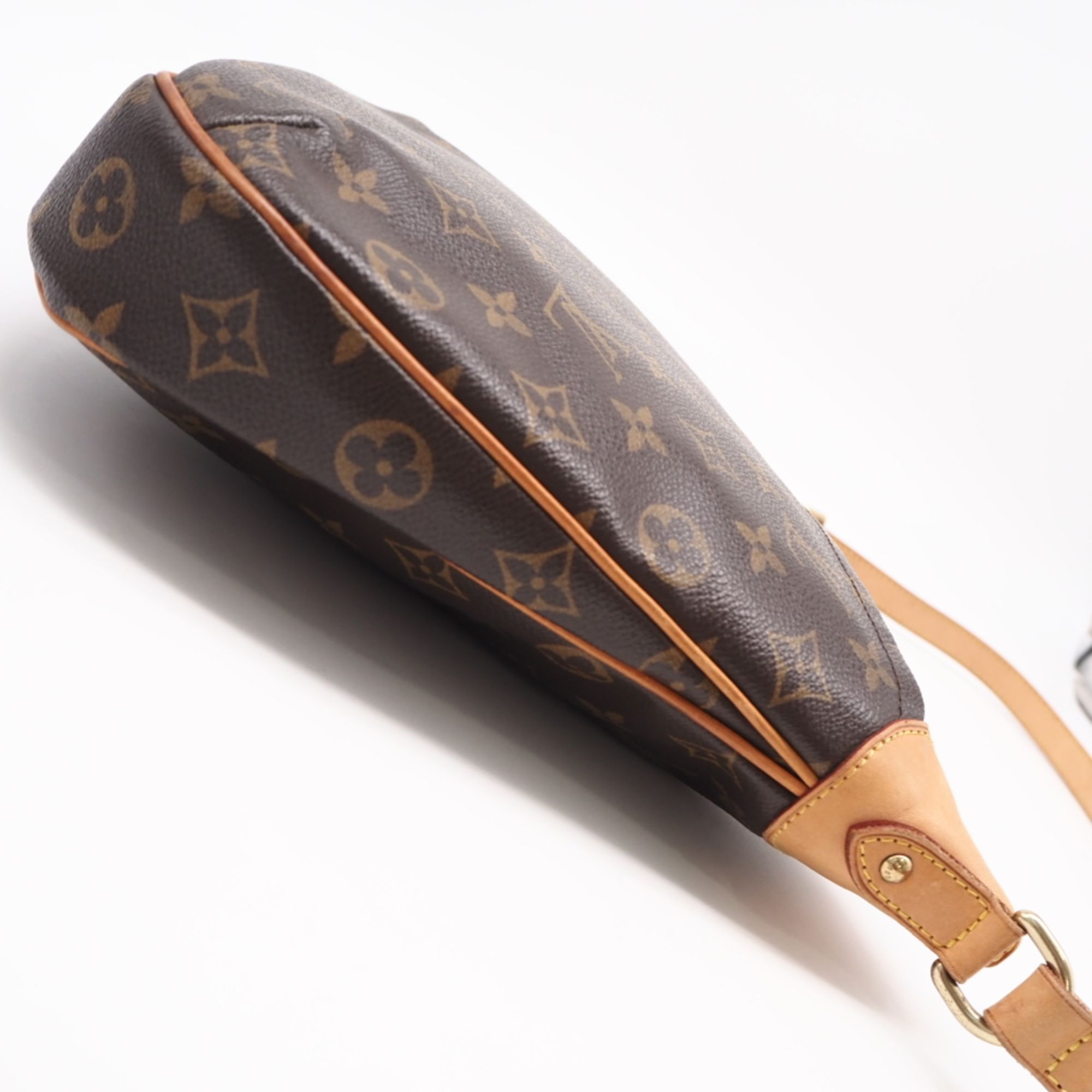 Coated Canvas Shoulder Bag (Pre-Owned) - Louis Vuitton - Modalova