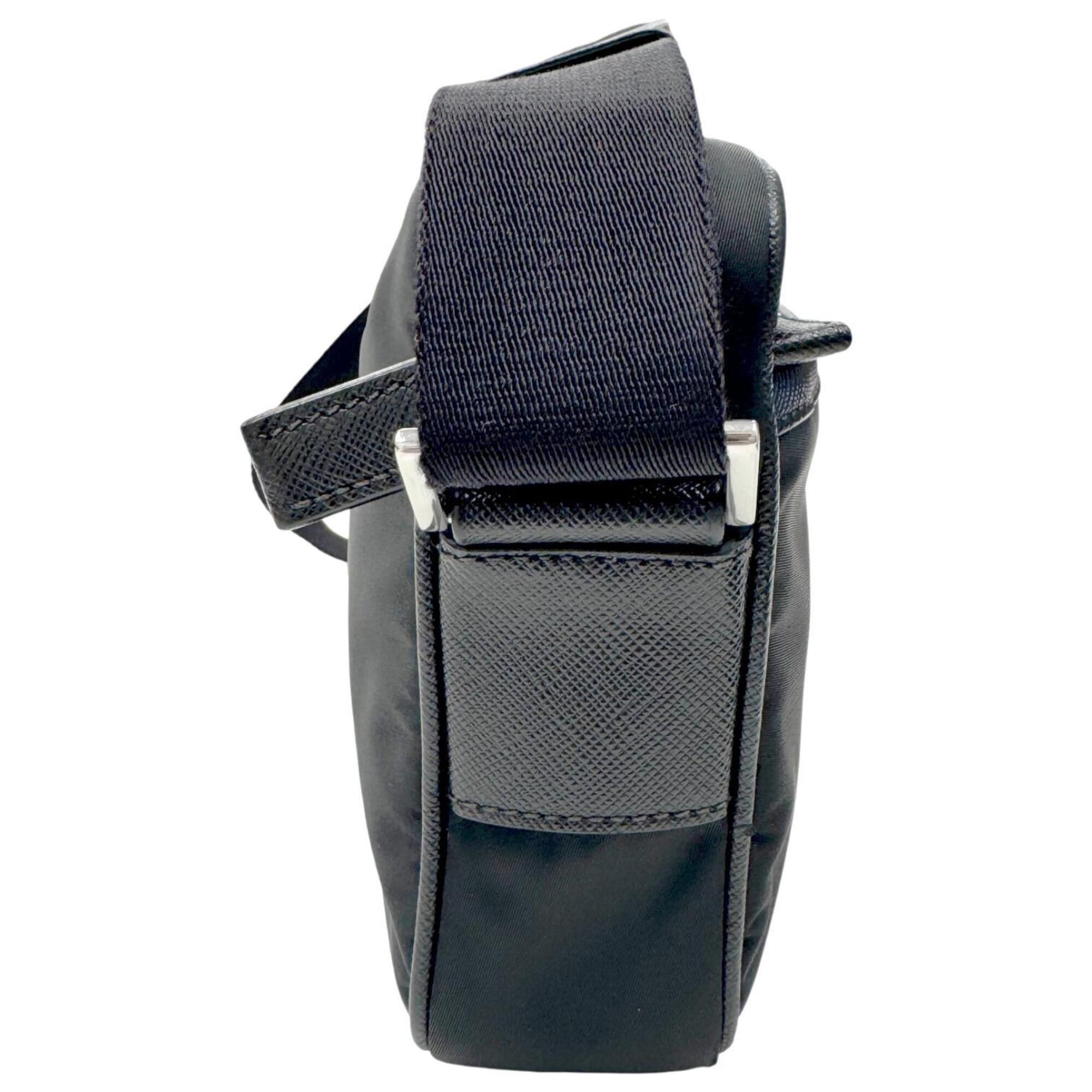Nylon Shoulder Bag (Pre-Owned) - Prada - Modalova