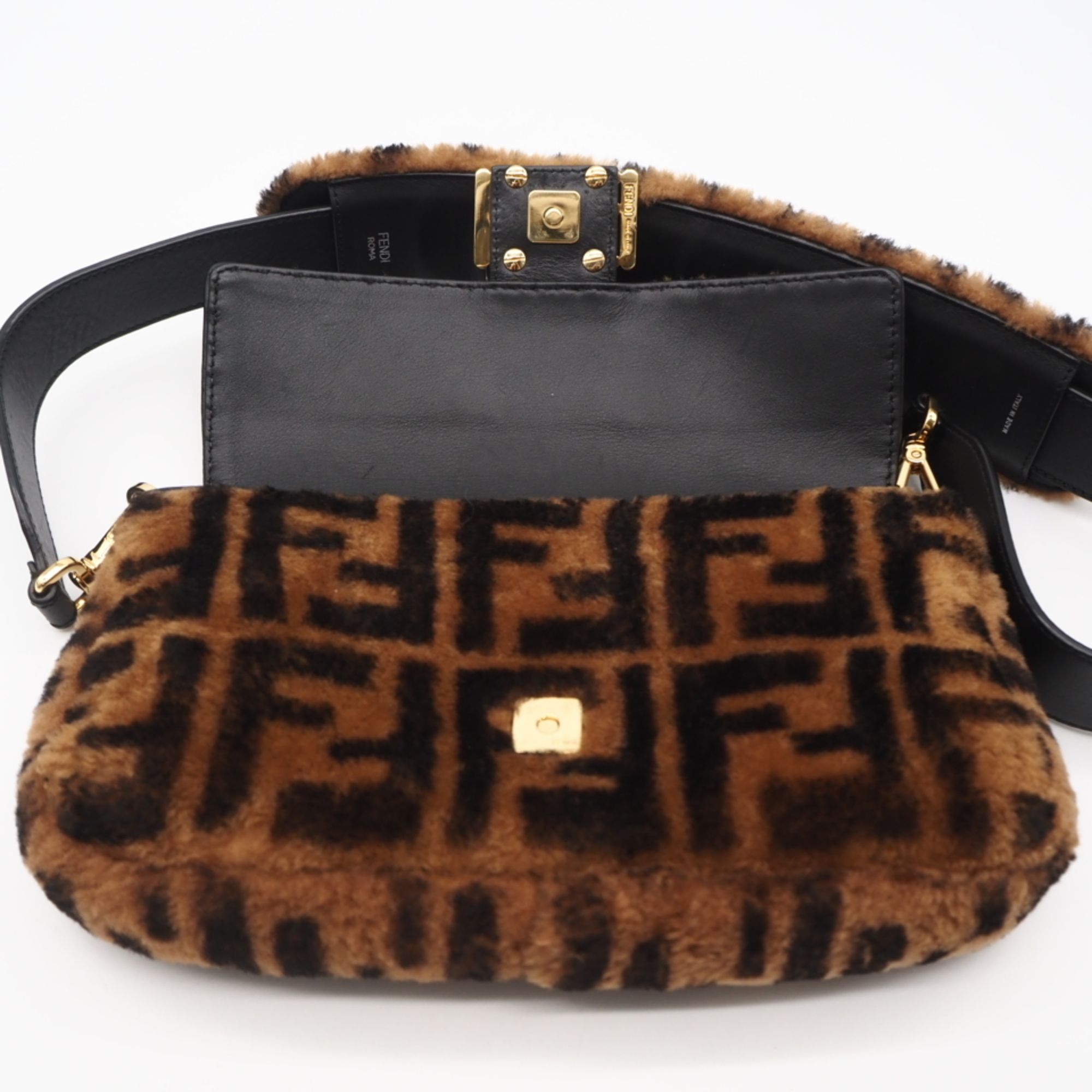 Fabric Shoulder Bag (Pre-Owned) - Fendi - Modalova